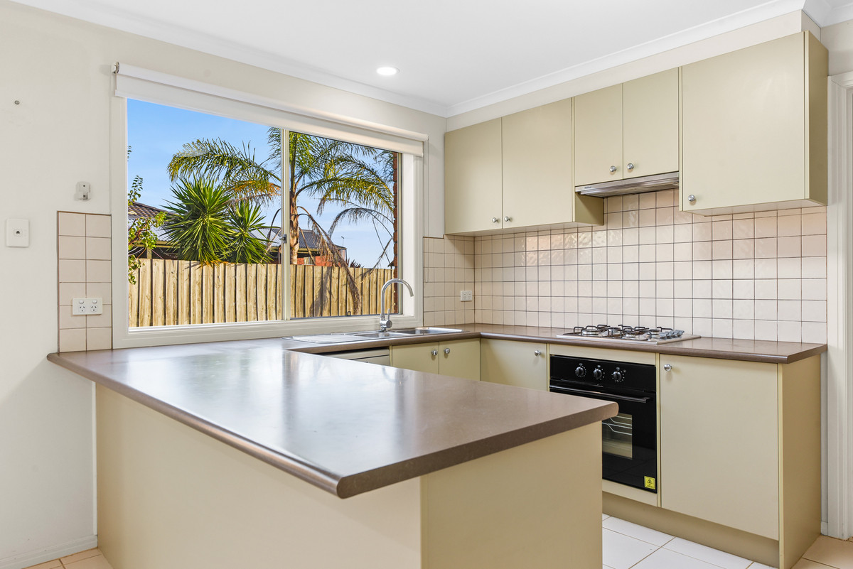 9 Lake View Drive, Narre Warren South VIC 3805, Narre Warren South - Thumbnail 4