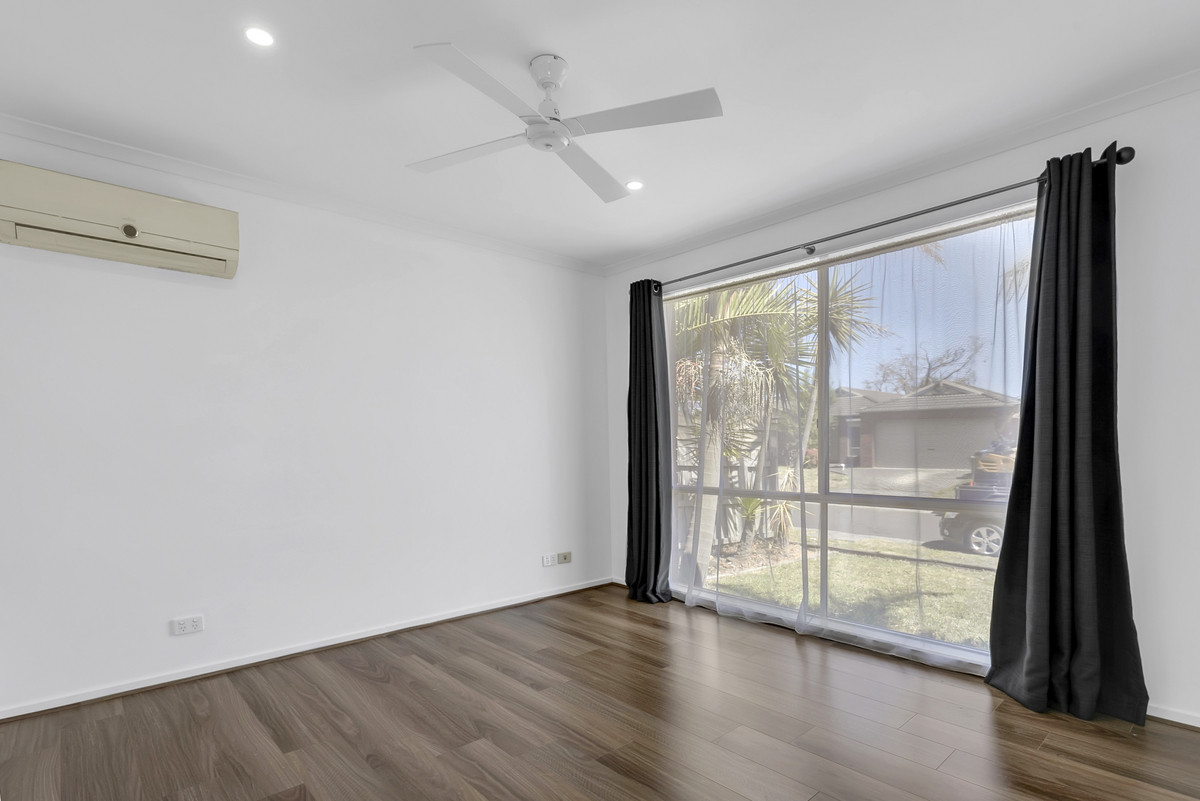 34 Joyce Street, Cranbourne West VIC 3977, Cranbourne West - Thumbnail 2