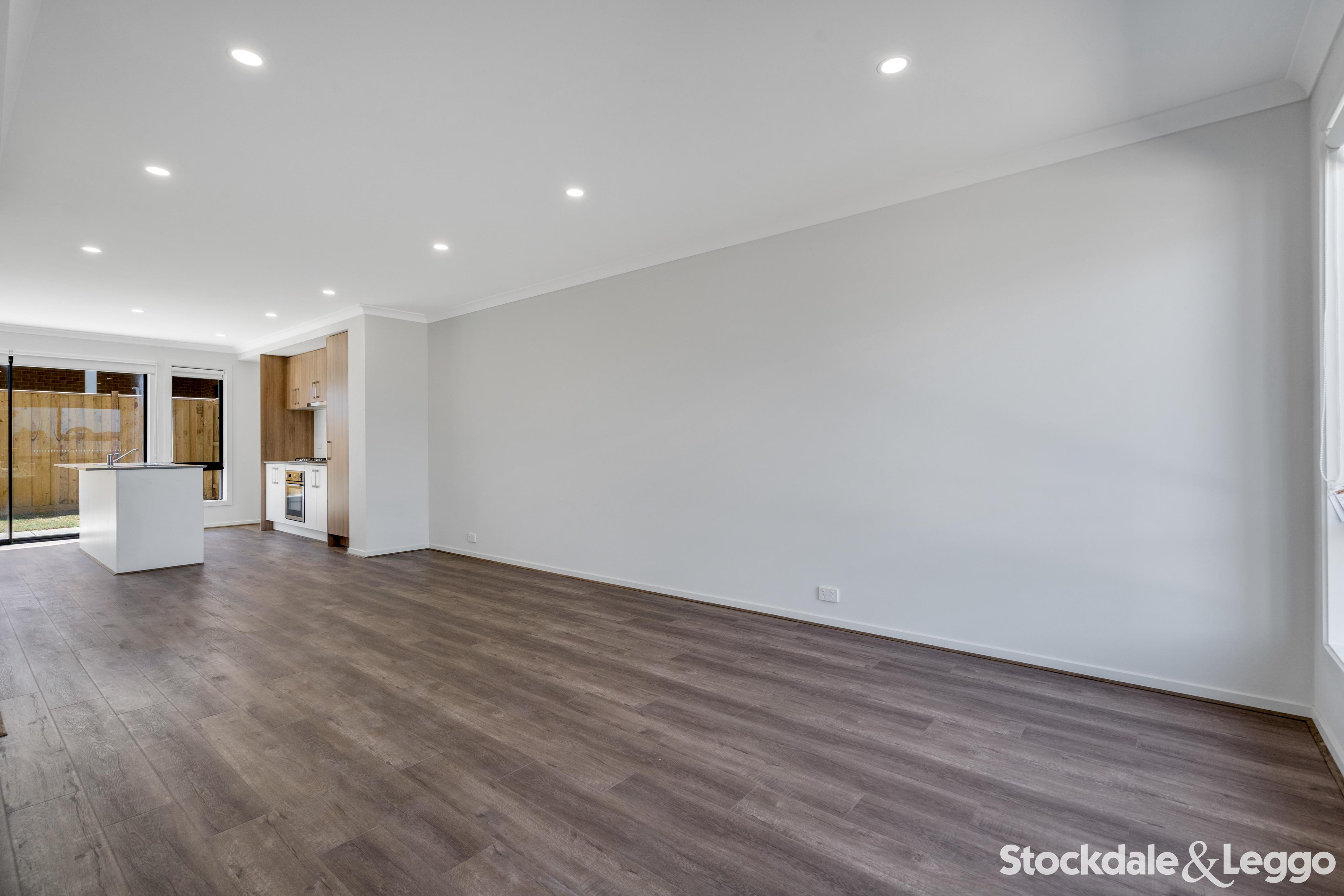 48 Isherwood Road, Deanside VIC, Deanside - Thumbnail 3