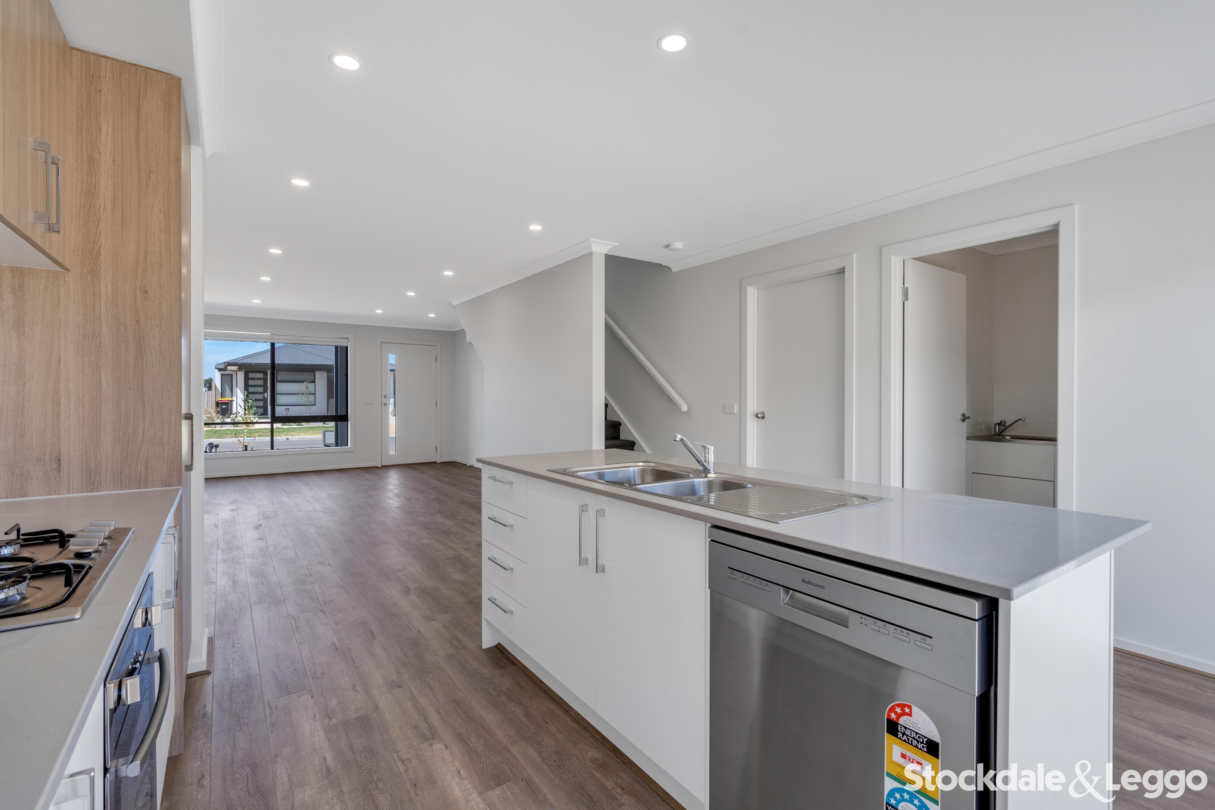 48 Isherwood Road, Deanside VIC, Deanside - Thumbnail 5