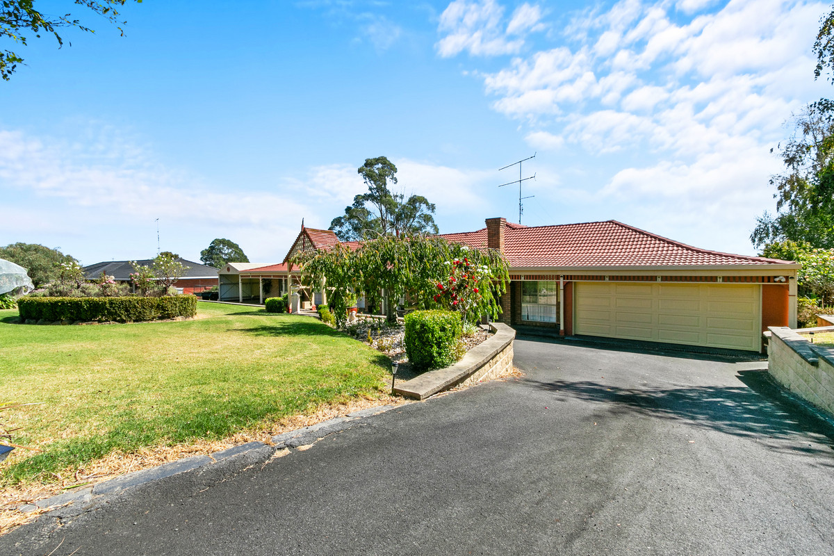 1 Dunton Drive, Churchill VIC 3842, Churchill - Thumbnail 2
