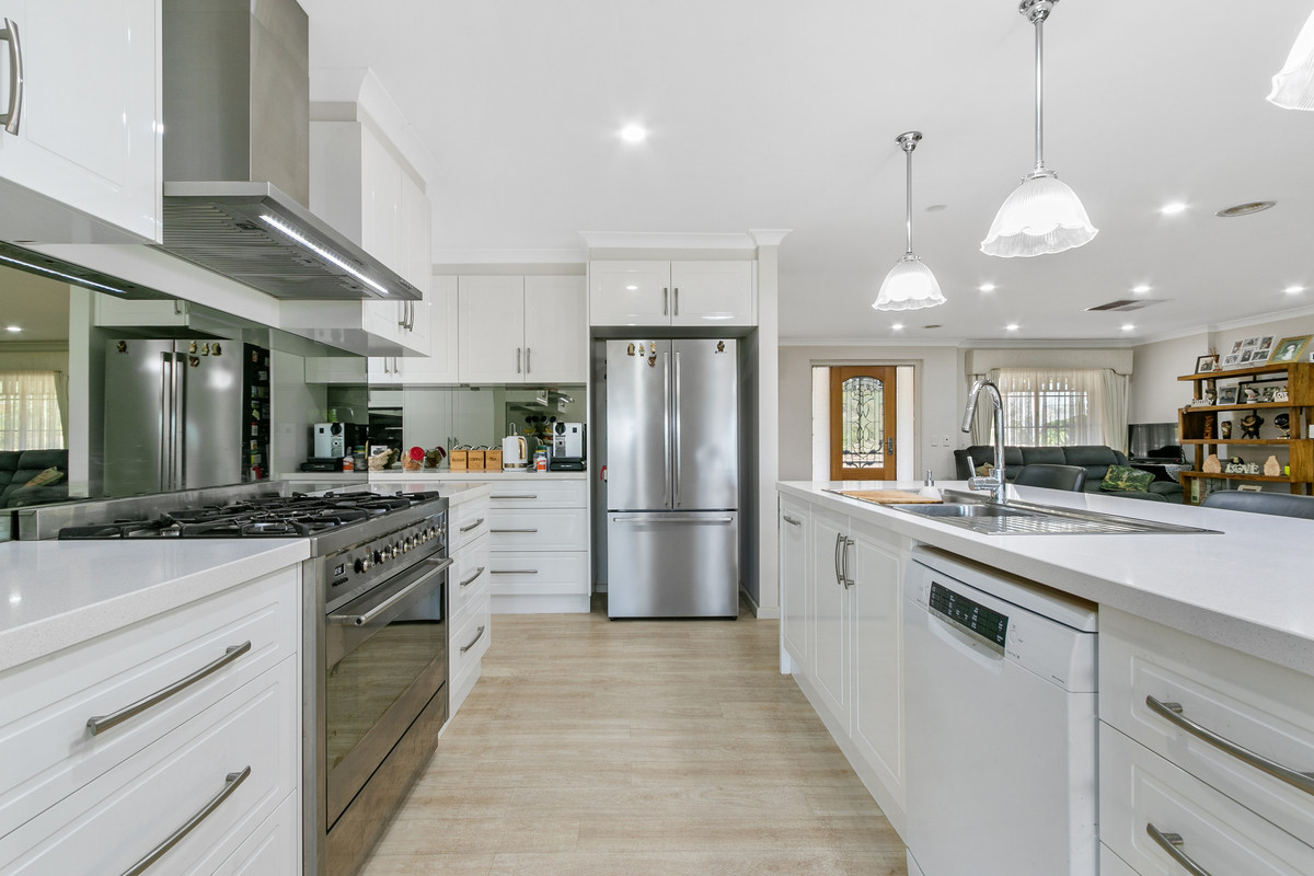 1 Dunton Drive, Churchill VIC 3842, Churchill - Thumbnail 4