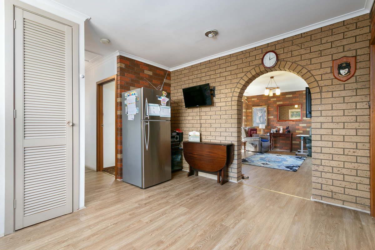 2 / 41 Waratah Drive, Morwell VIC 3840, Morwell - Thumbnail 2