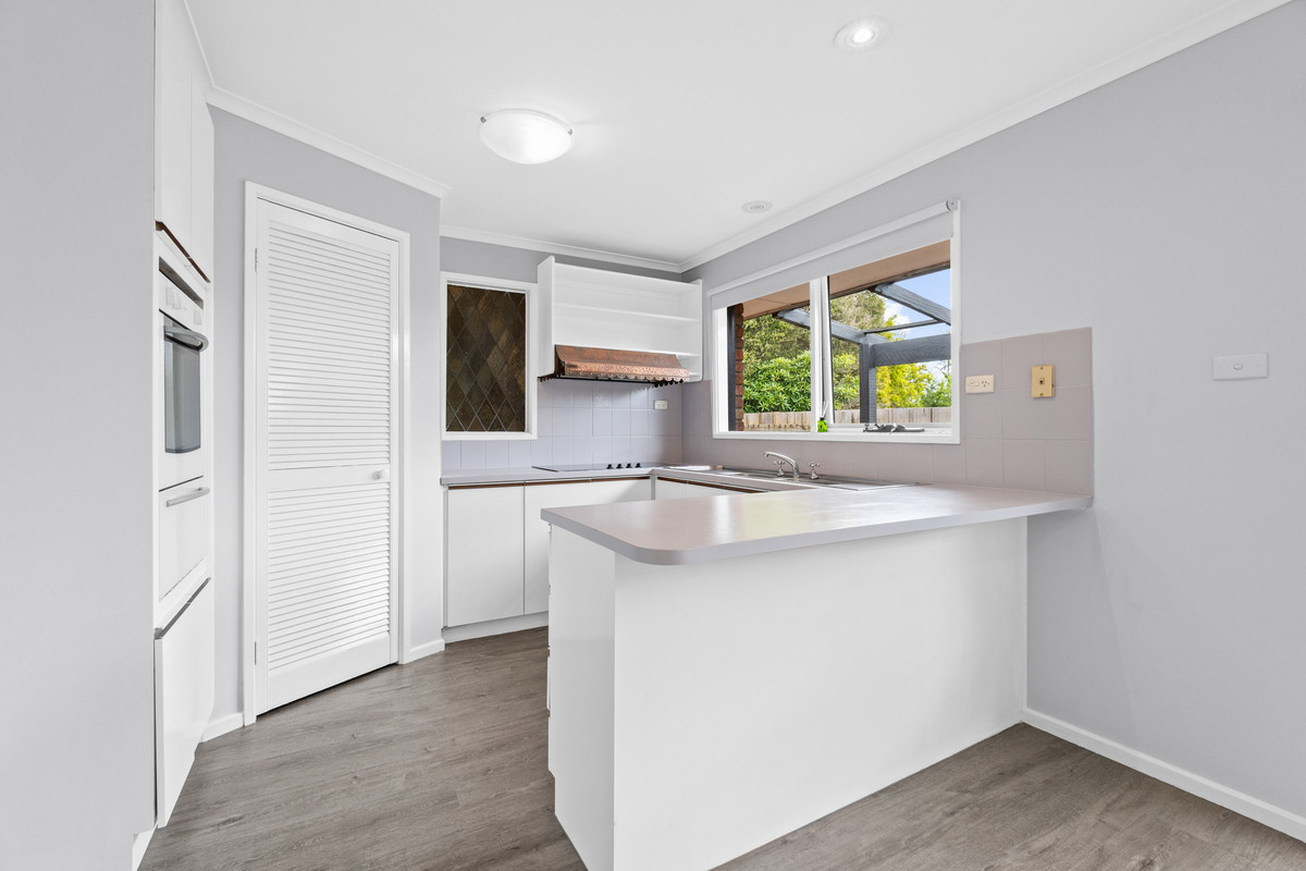12 Michelle Court, Morwell VIC 3840, Morwell - Thumbnail 4