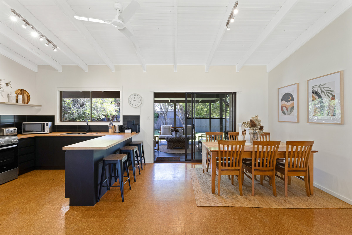 13 Robert Drive, Cowes VIC 3922, Cowes - Thumbnail 3