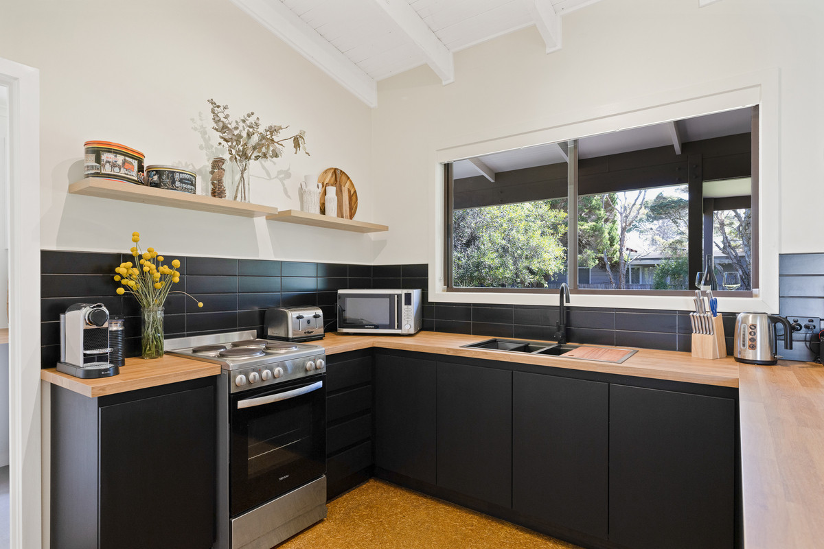13 Robert Drive, Cowes VIC 3922, Cowes - Thumbnail 7