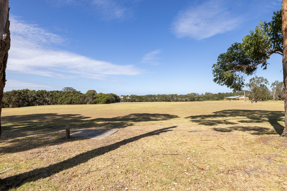 13 Walton Street, Cowes VIC 3922, Cowes - Thumbnail 5