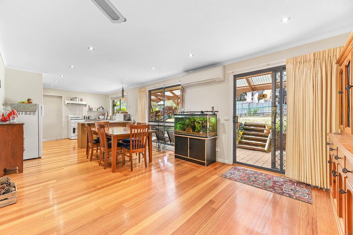 8 Linton Court, Berwick VIC 3806, Berwick - Thumbnail 6