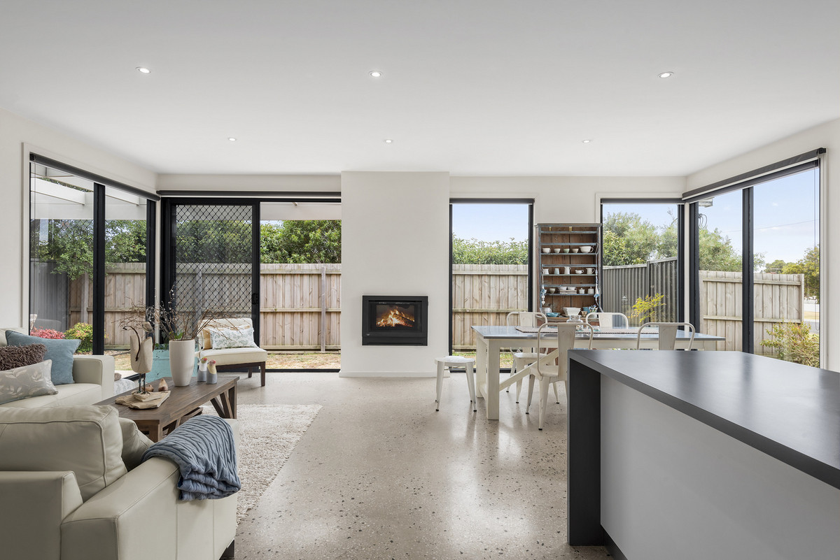 1 / 40a Simson Street, Portarlington VIC 3223, Portarlington - Thumbnail 2