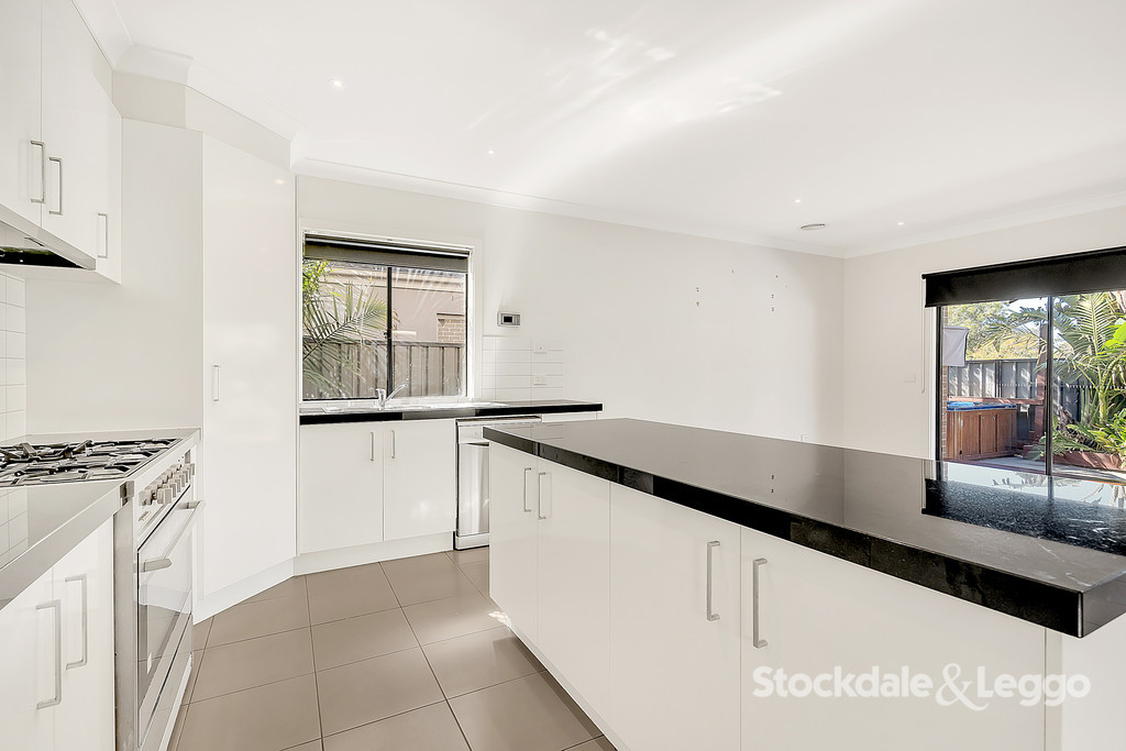 42 Highbury Circuit, Craigieburn VIC, Craigieburn - Thumbnail 3
