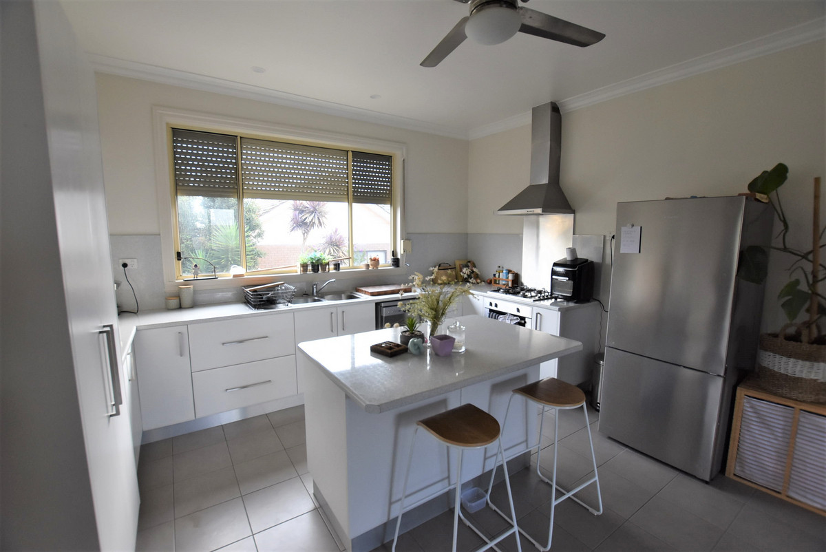 1 Paisley Street, Newborough VIC 3825, Newborough - Thumbnail 3