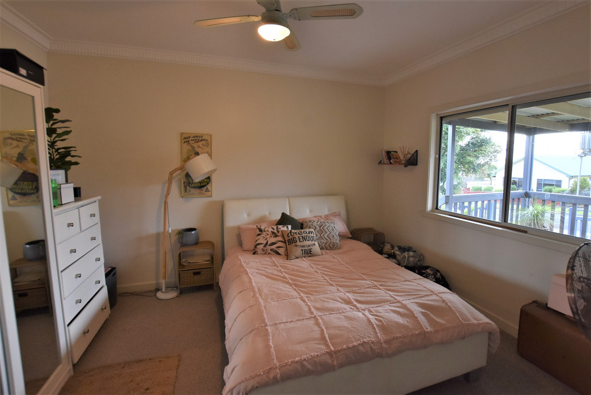 1 Paisley Street, Newborough VIC 3825, Newborough - Thumbnail 6