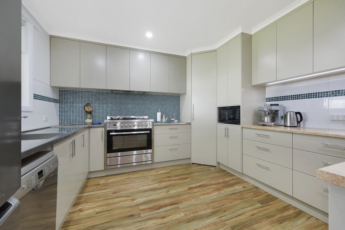 19 Mortlake Road, Warrnambool VIC 3280, Warrnambool - Thumbnail 5