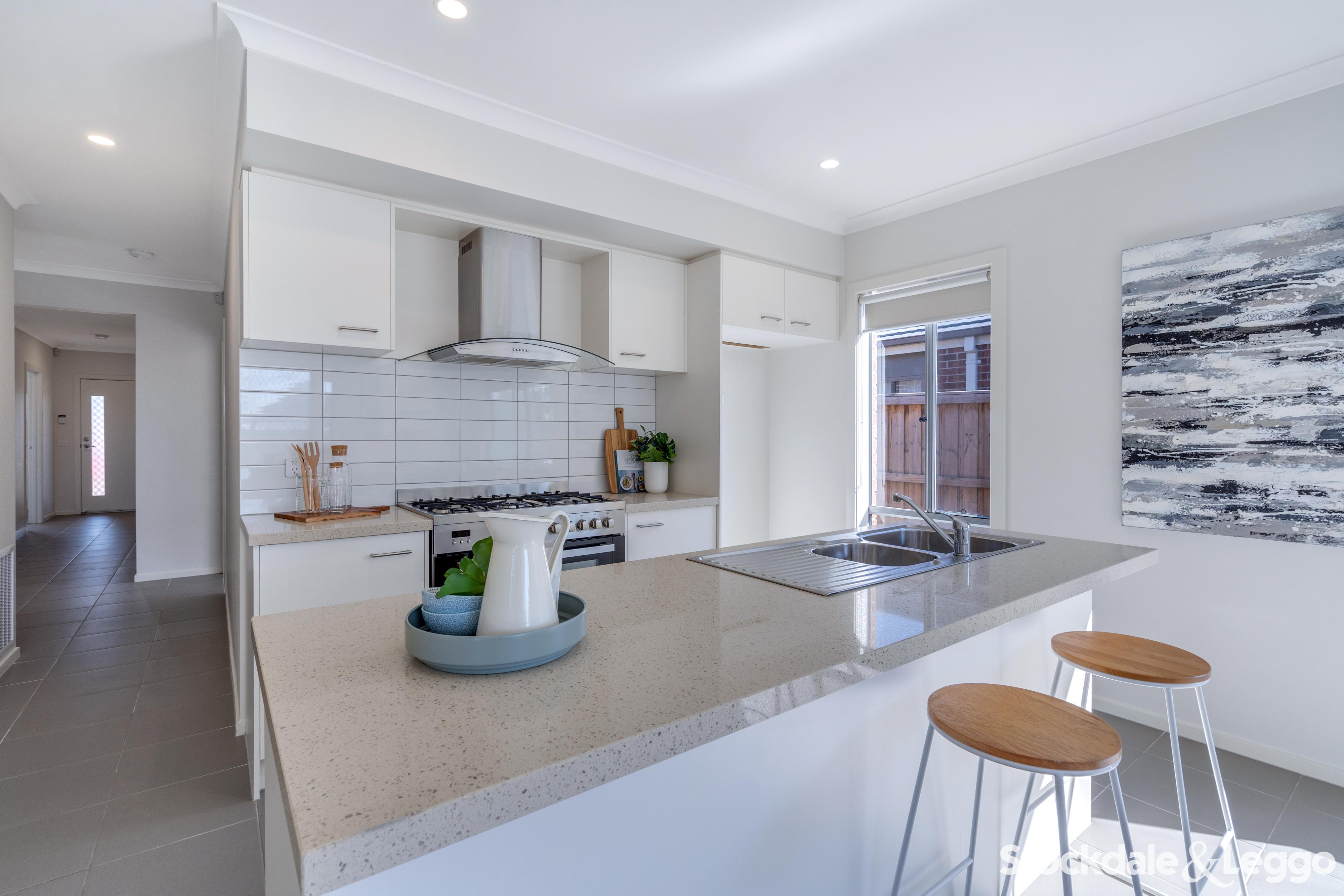 21 Herridge Street, Mickleham VIC, Mickleham - Thumbnail 2