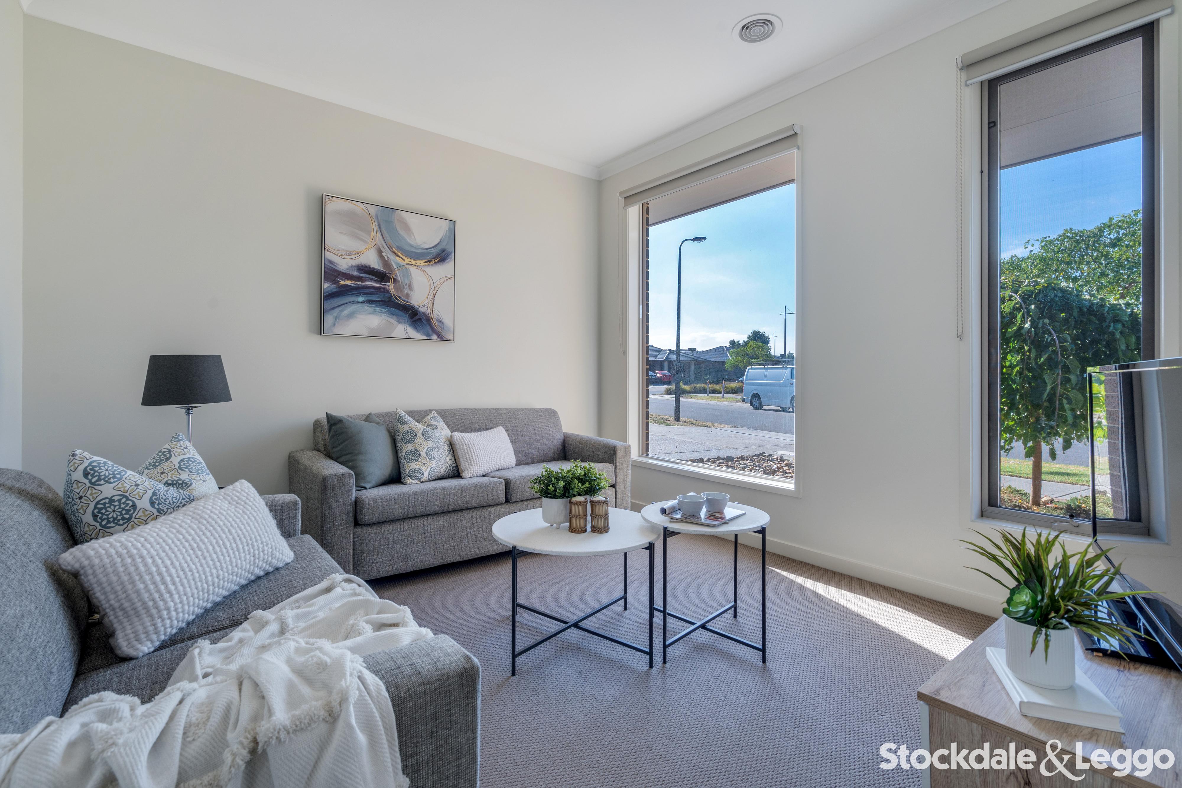 6 Coolamon Drive, Craigieburn VIC, Craigieburn - Thumbnail 2