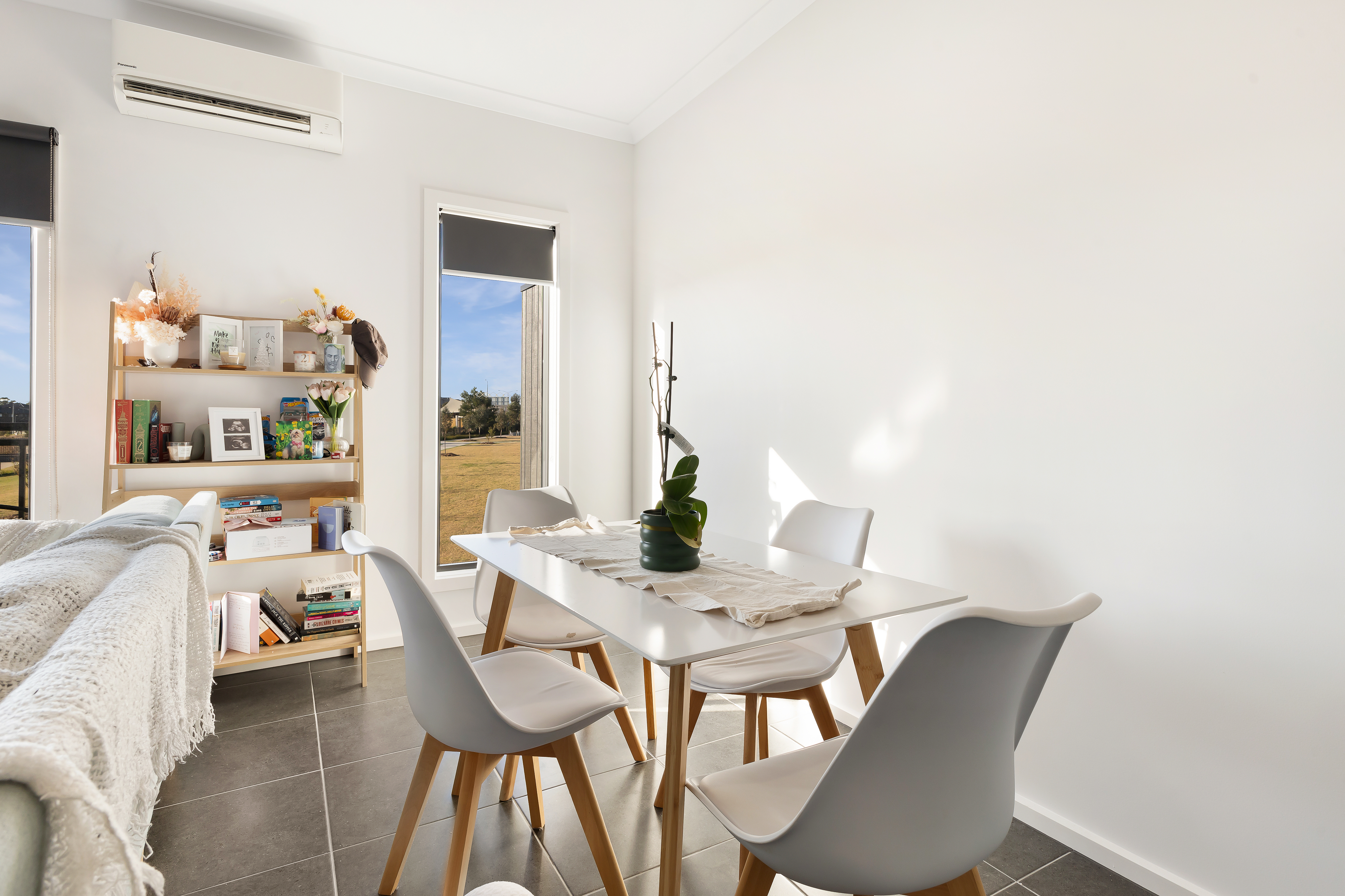 5 Monterey Loop, Clyde North VIC, Clyde North - Thumbnail 5
