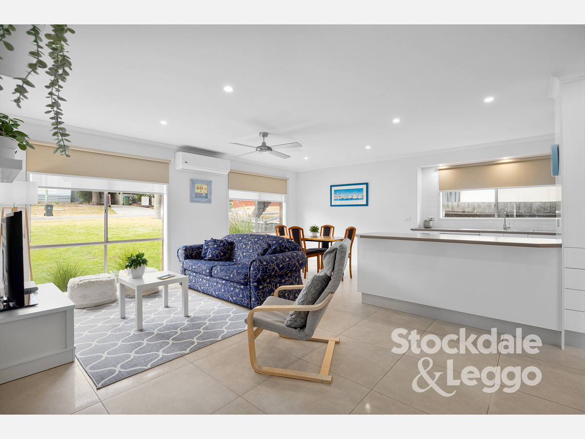 52 Eighth Avenue, Rosebud VIC 3939, Rosebud - Thumbnail 2