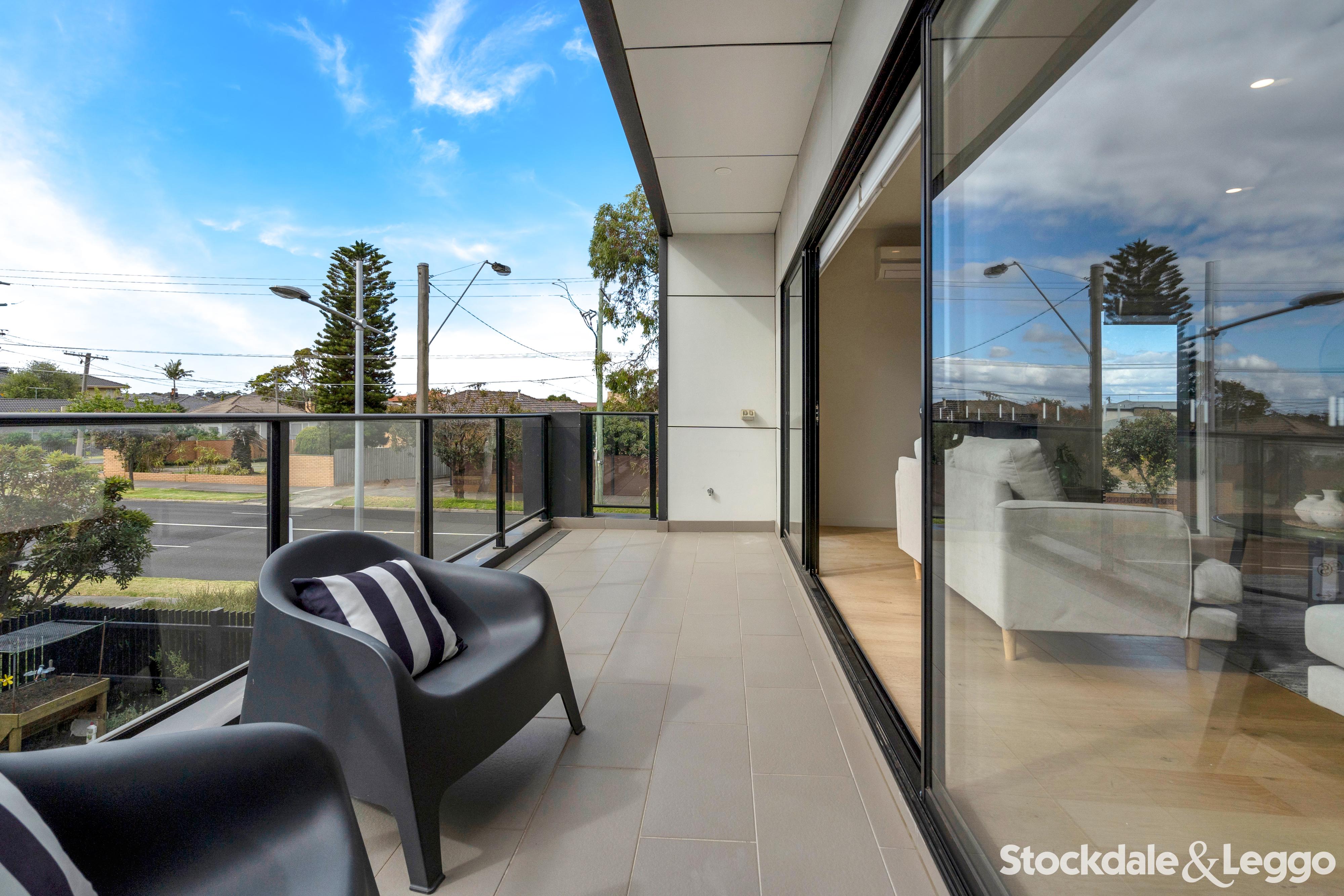 2 Poble Walk, Avondale Heights VIC, Avondale Heights - Thumbnail 7