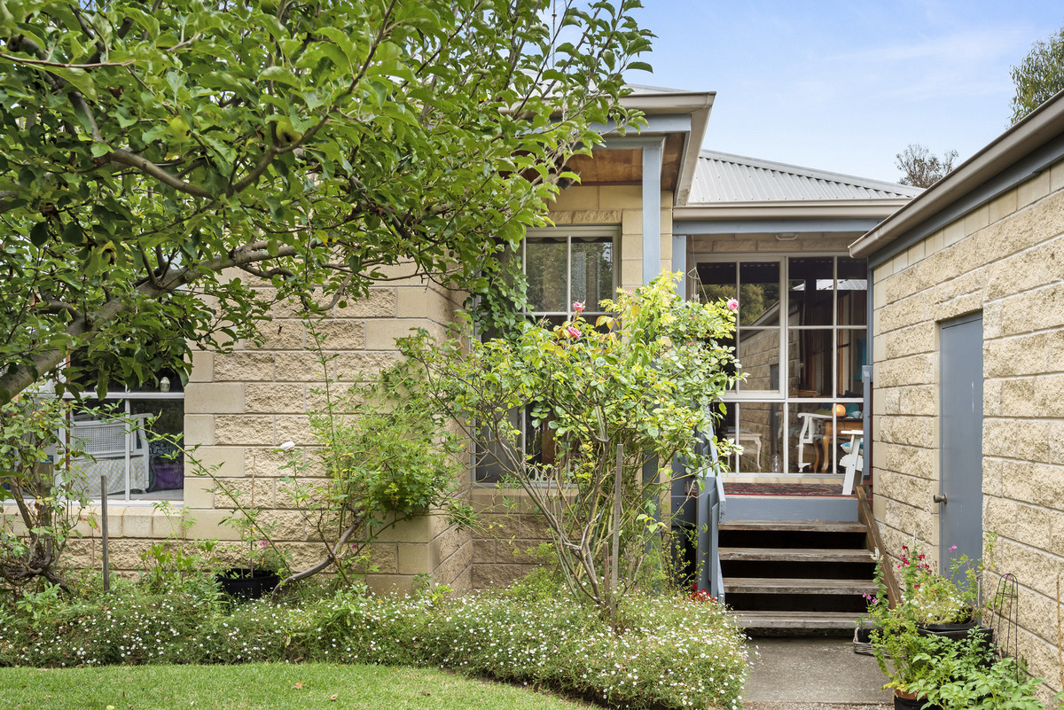79 Boonderabbi Drive, CLIFTON SPRINGS VIC 3222, Clifton Springs - Thumbnail 2