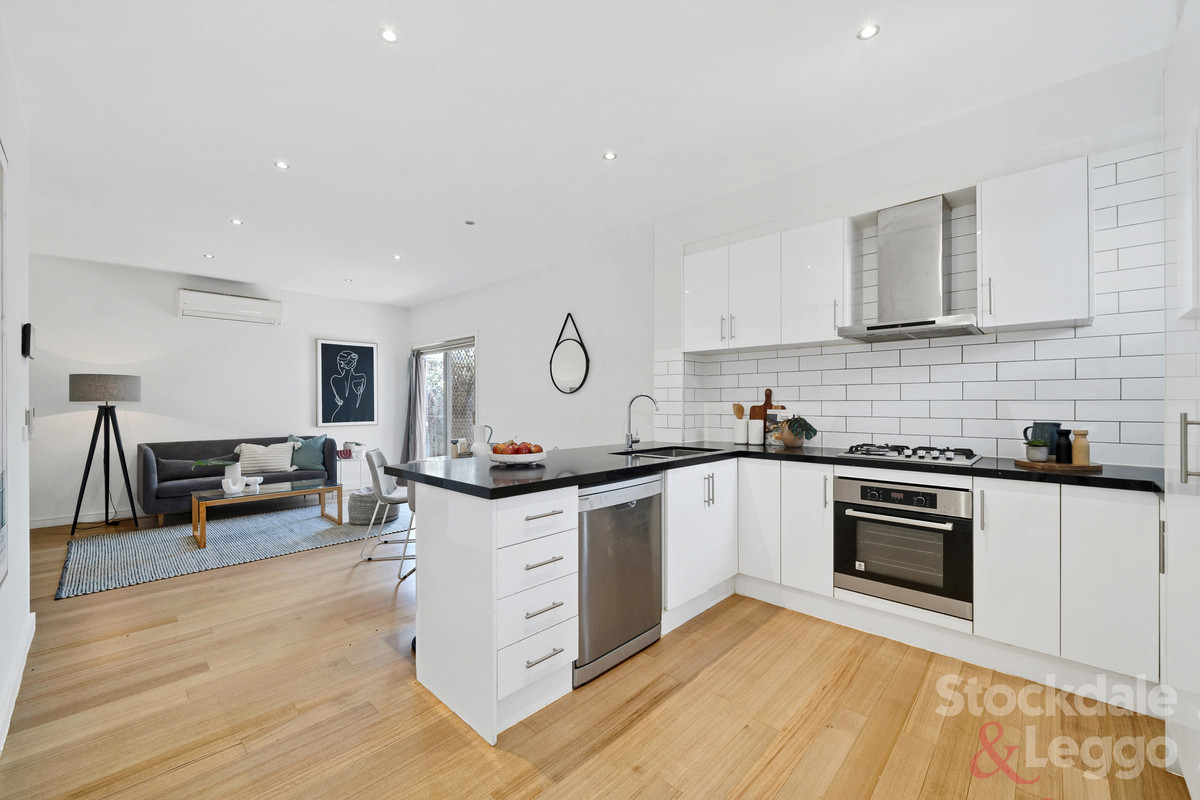 1 / 8 Ogden Street, GLENROY VIC 3046, Glenroy - Thumbnail 2