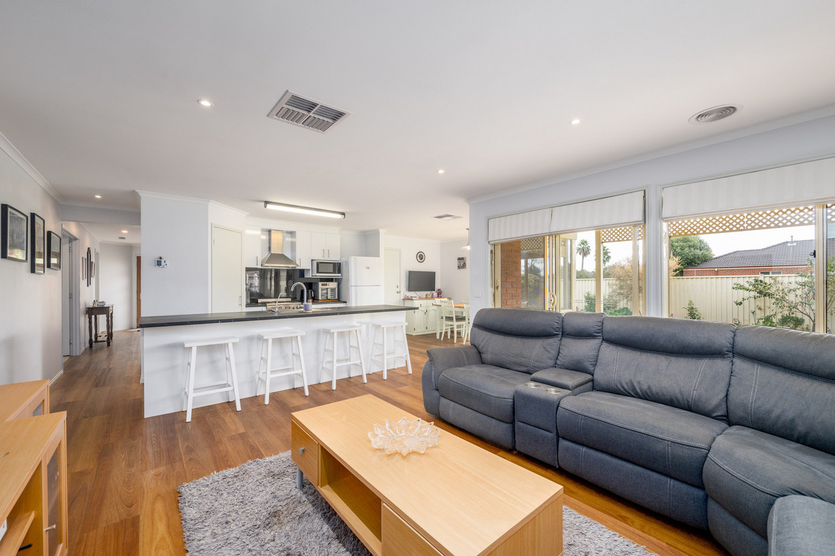 7 Rocklands Crescent, Kialla VIC 3631, Kialla - Thumbnail 3