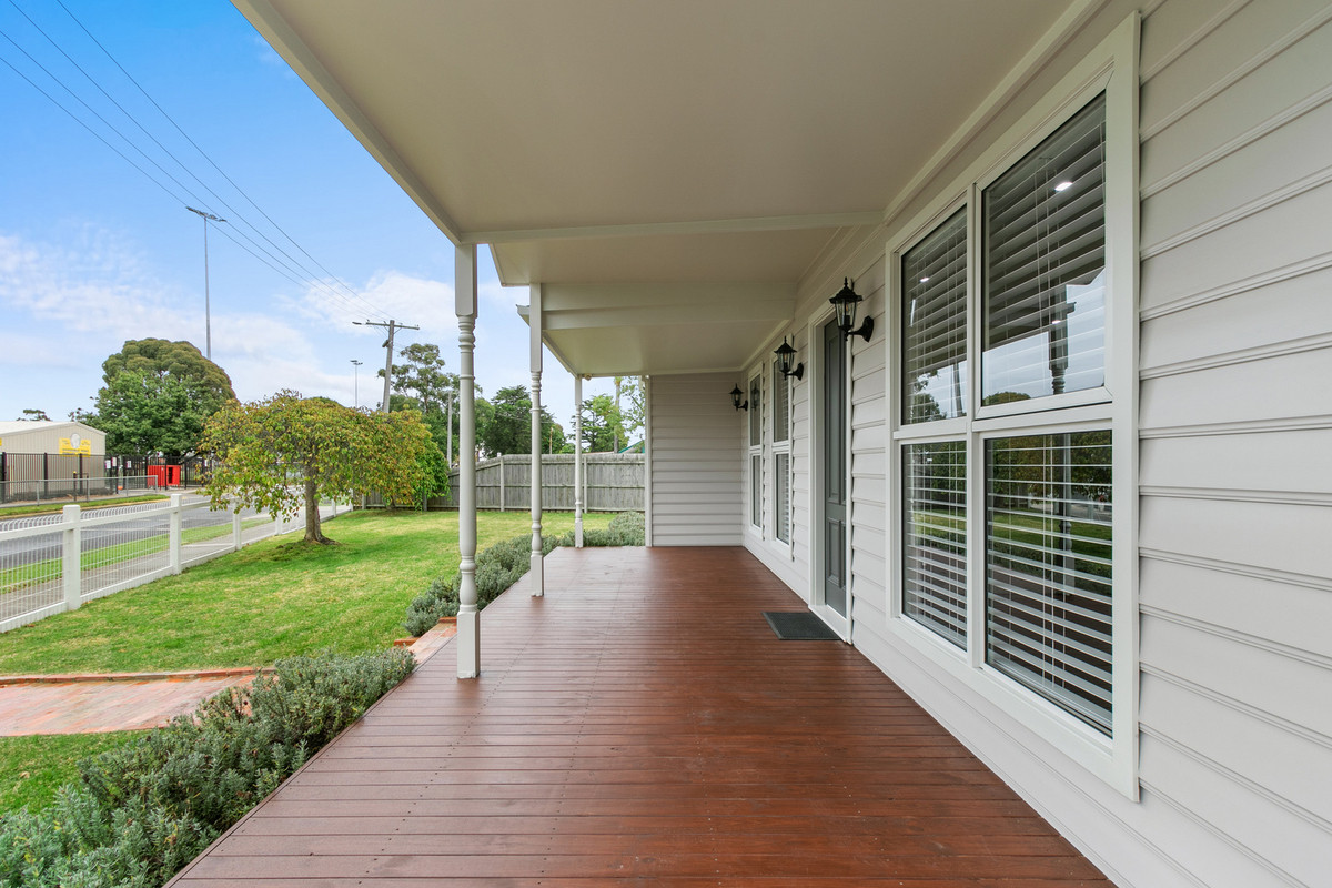4 Johnson Crescent, Traralgon VIC 3844, Traralgon - Thumbnail 3