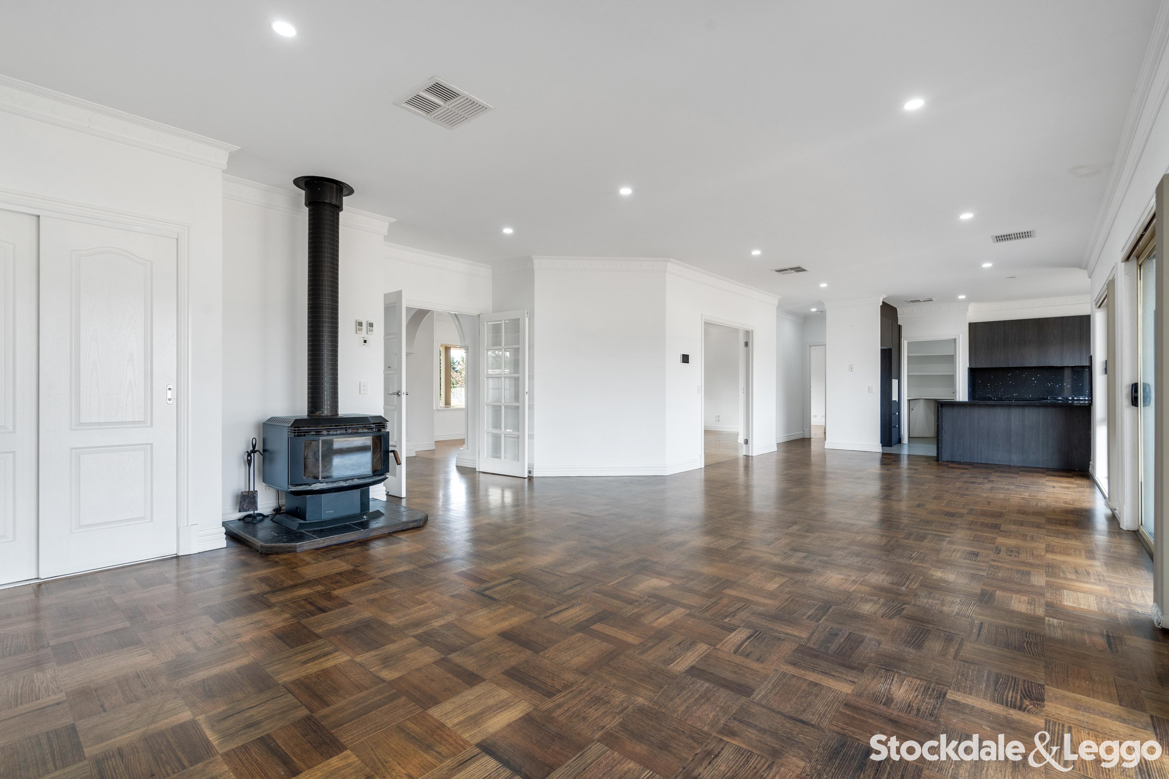 40 Cranesbill Lane, Mickleham VIC, Mickleham - Thumbnail 5