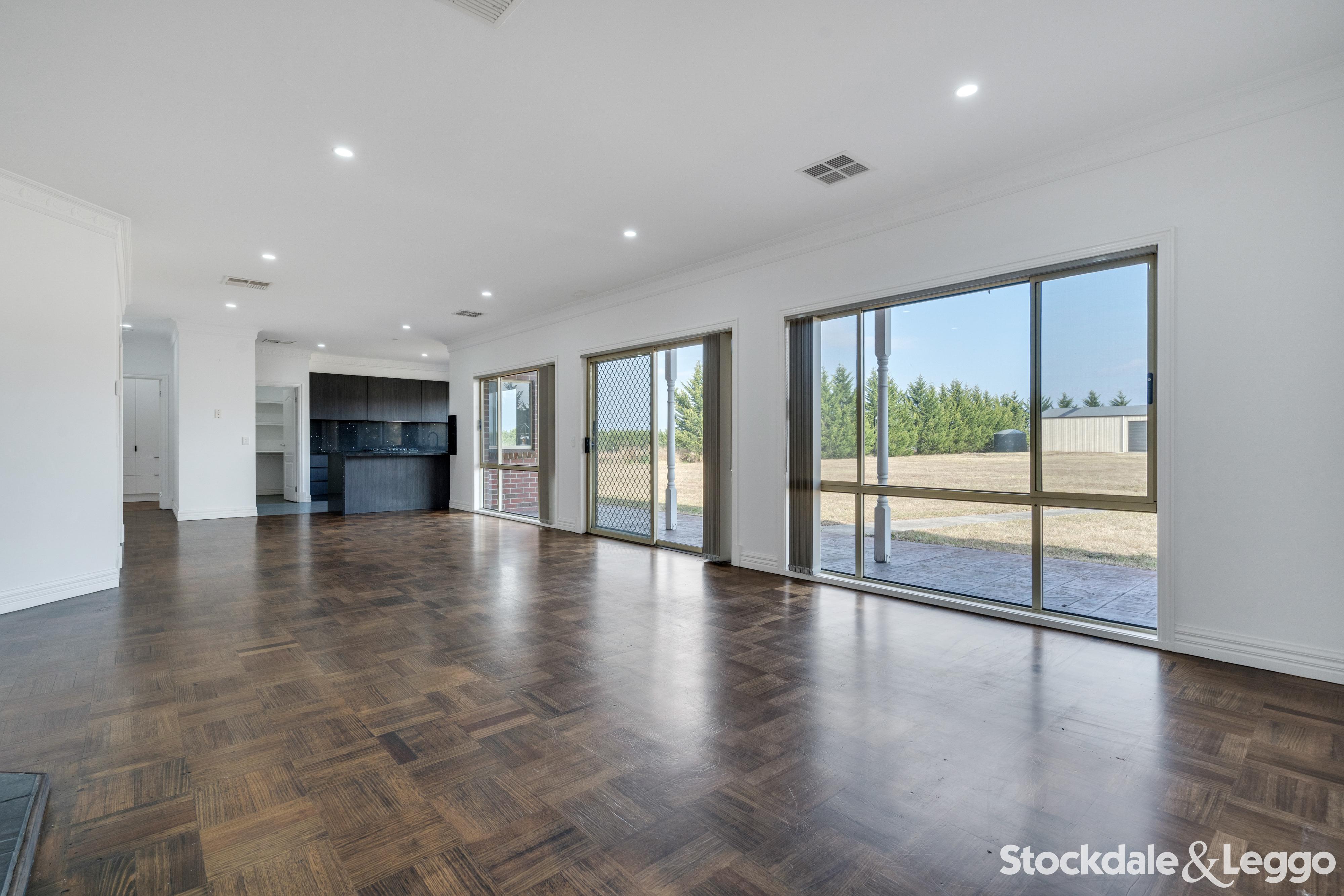 40 Cranesbill Lane, Mickleham VIC, Mickleham - Thumbnail 7