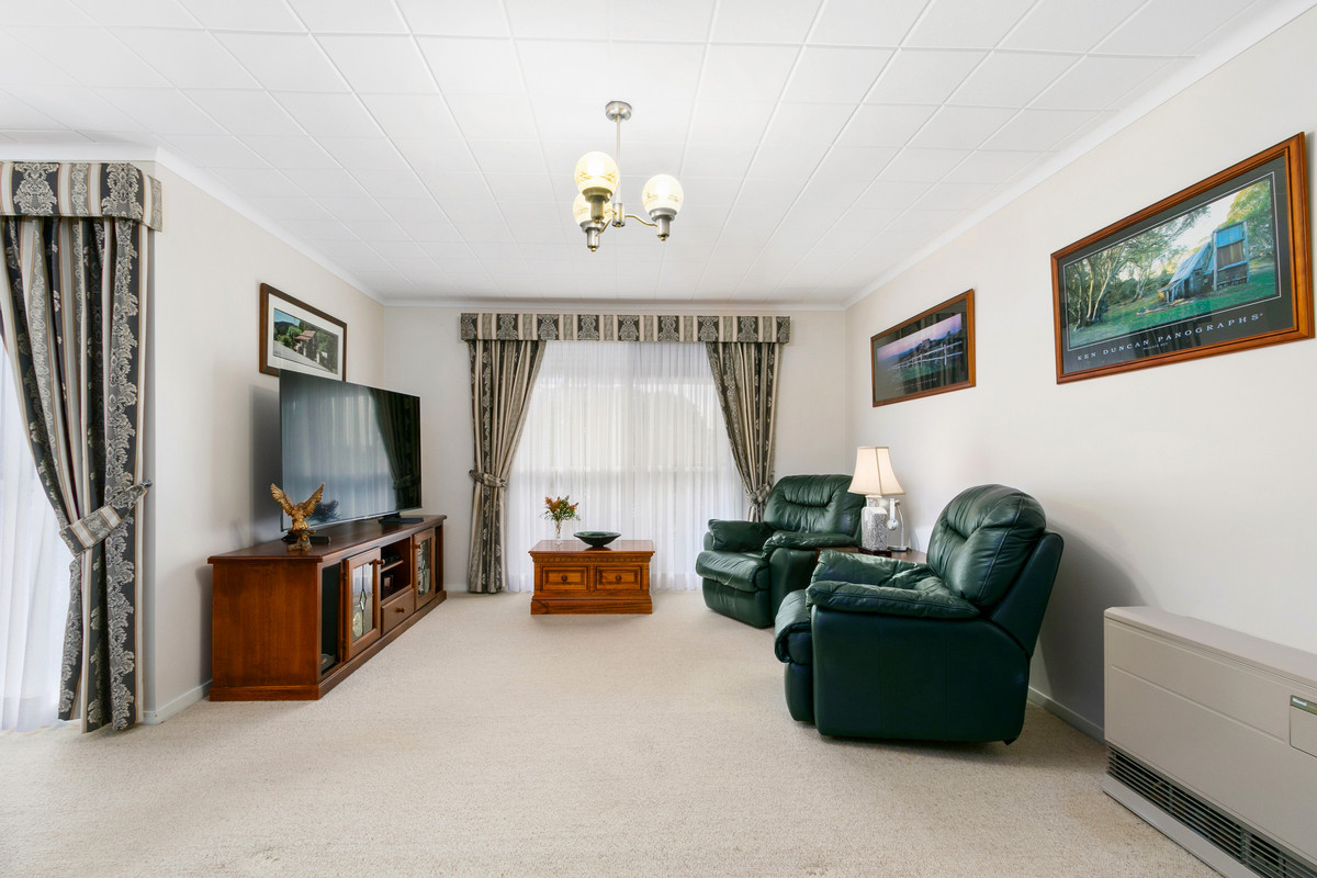 6 McLean Avenue, CHURCHILL VIC 3842, Churchill - Thumbnail 2
