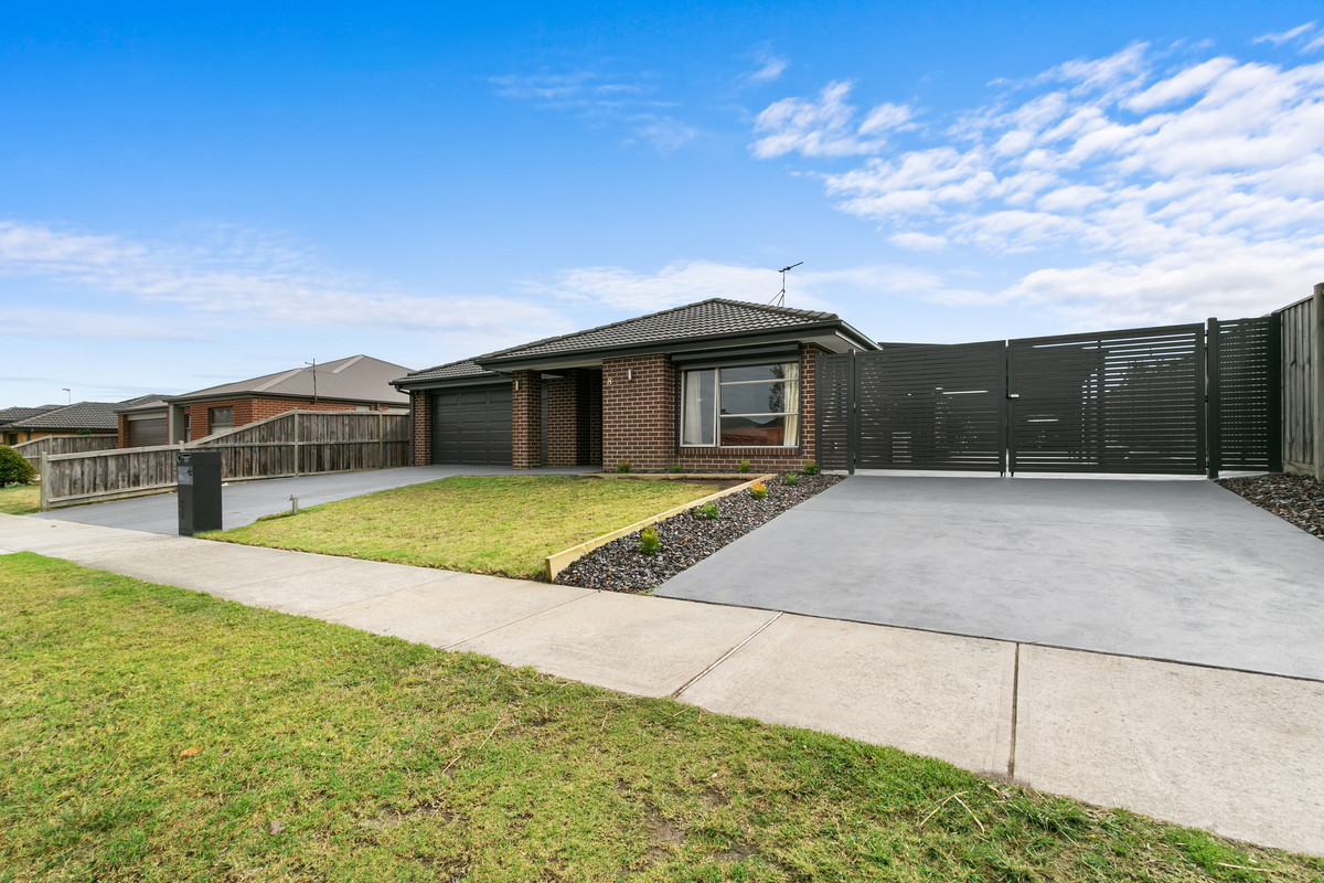 8 Brampton Avenue, Morwell VIC 3840, Morwell - Thumbnail 2