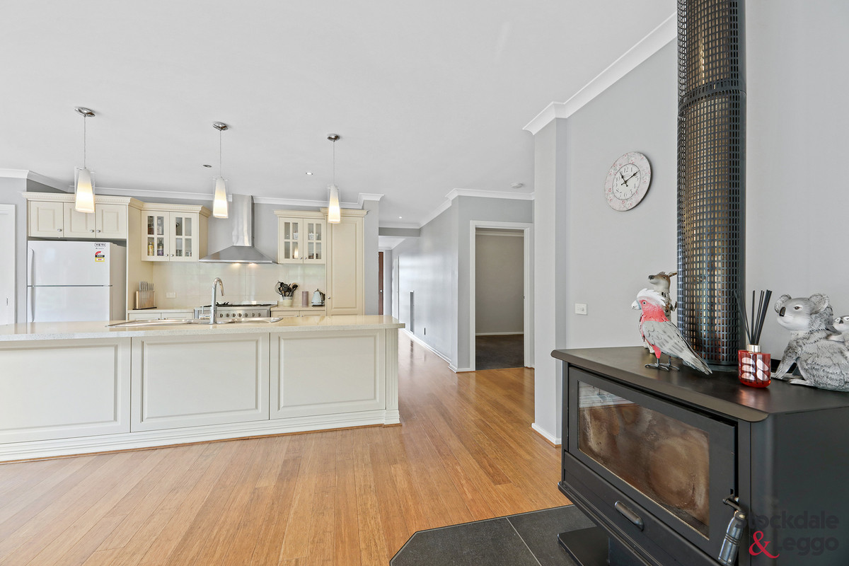 18 Josephine Crescent, MIRBOO NORTH VIC 3871, Mirboo North - Thumbnail 6