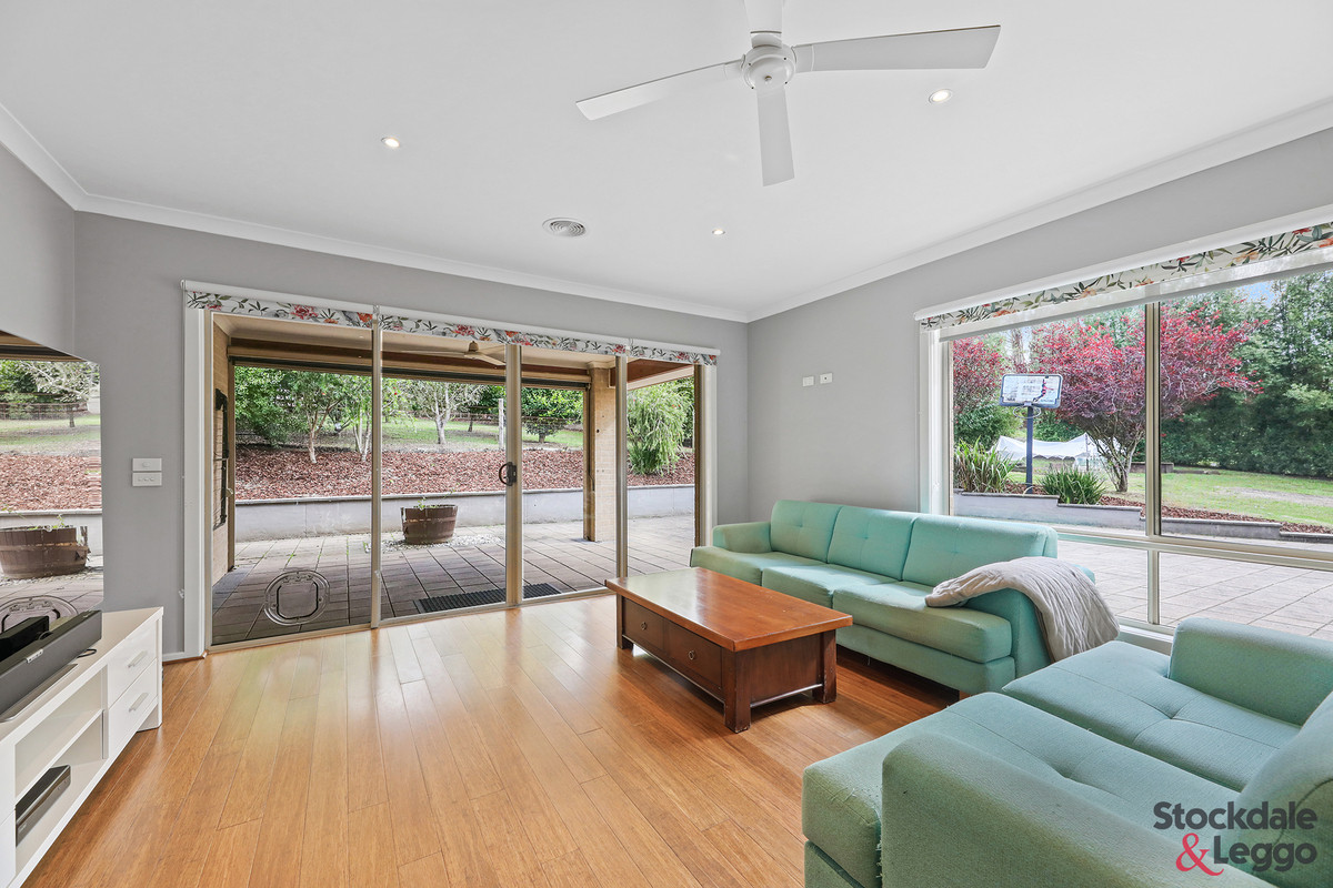18 Josephine Crescent, MIRBOO NORTH VIC 3871, Mirboo North - Thumbnail 8