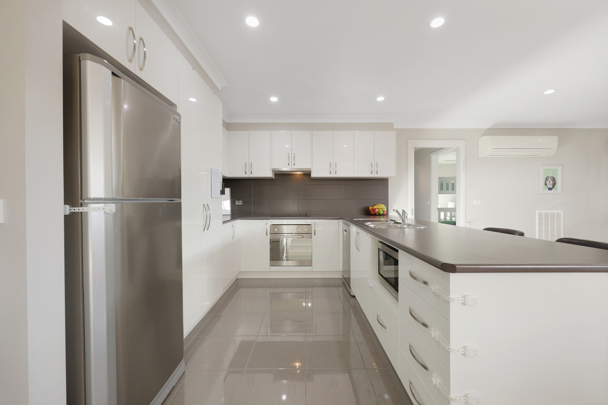 16 Toohey Drive, Warrnambool VIC 3280, Warrnambool - Thumbnail 3