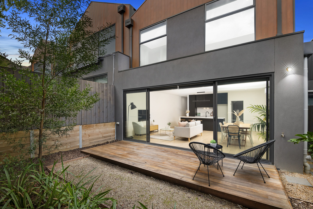3 / 16 McCubbin Street, Burwood VIC 3125, Burwood - Thumbnail 2