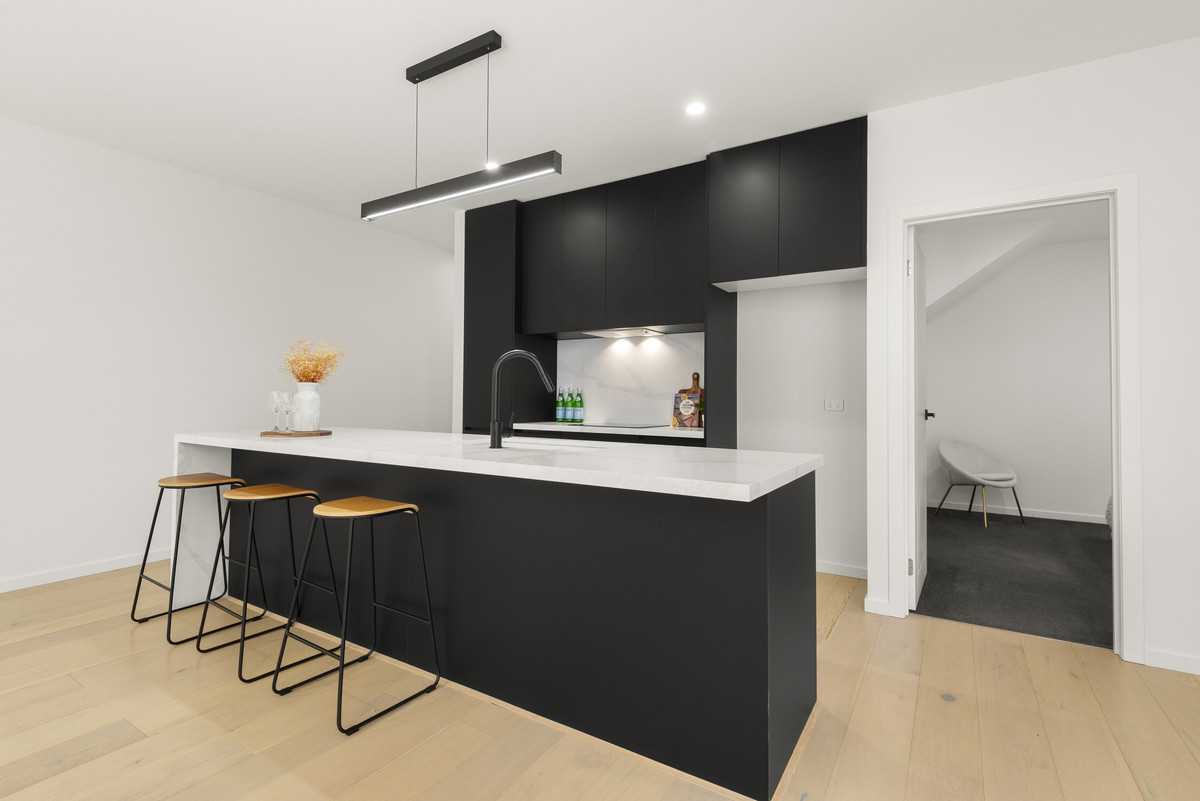 3 / 16 McCubbin Street, Burwood VIC 3125, Burwood - Thumbnail 6