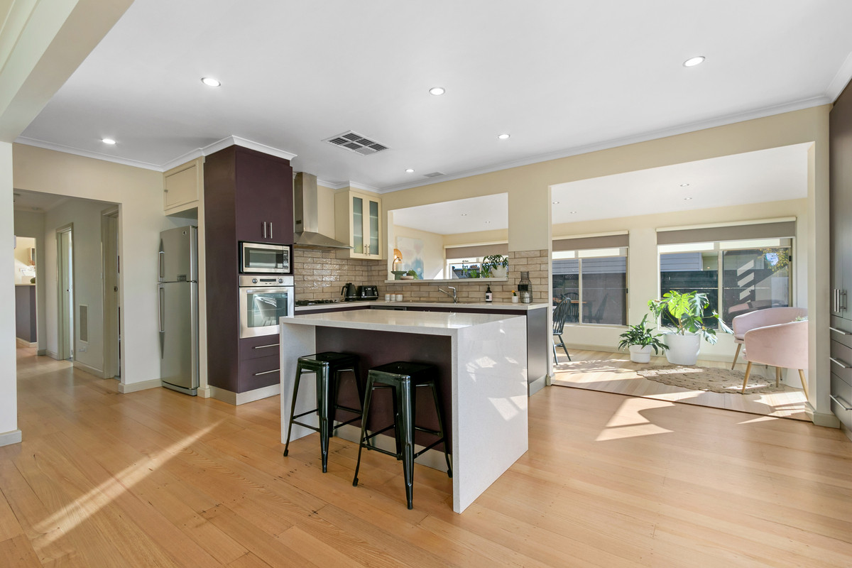 13 Elizabeth Street, Traralgon VIC 3844, Traralgon - Thumbnail 3
