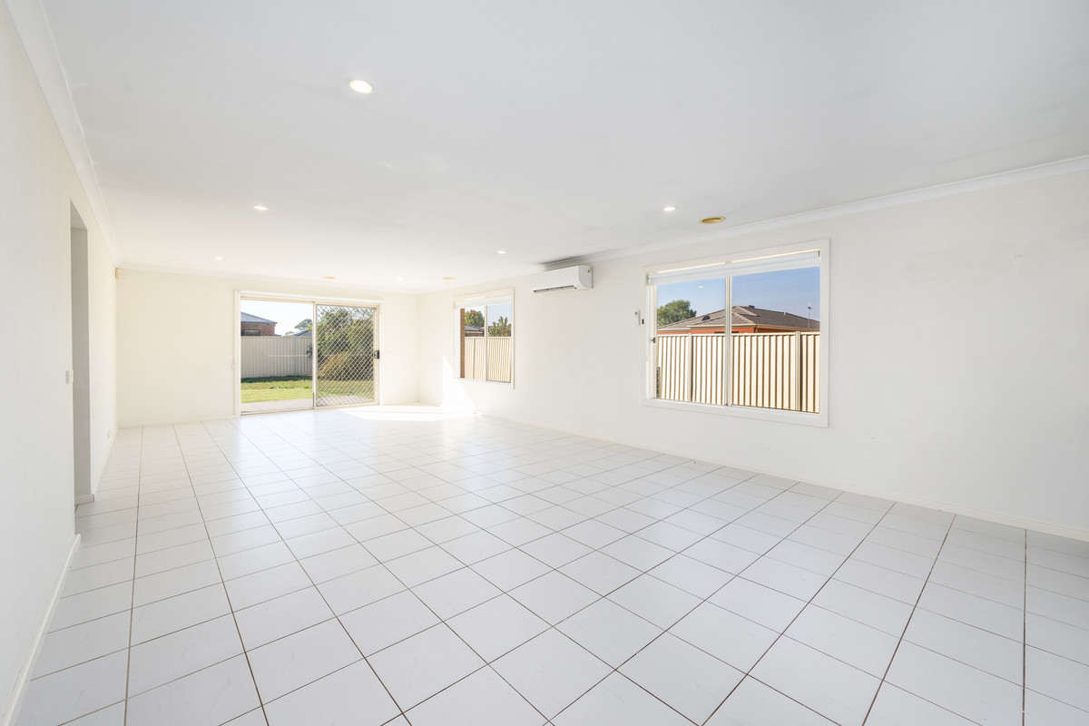 21 Westminster Avenue, Shepparton VIC 3630, Shepparton - Thumbnail 3