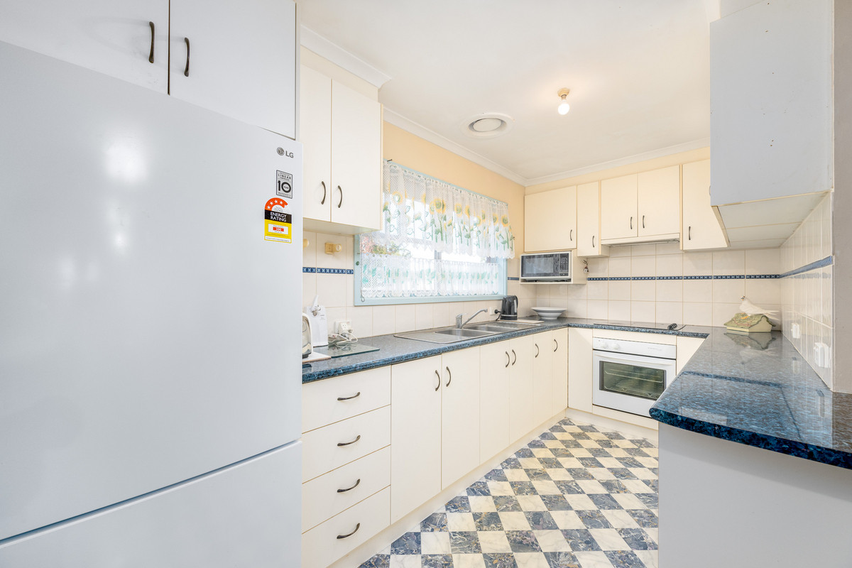 63 Olympic Avenue, Shepparton VIC 3630, Shepparton - Thumbnail 2