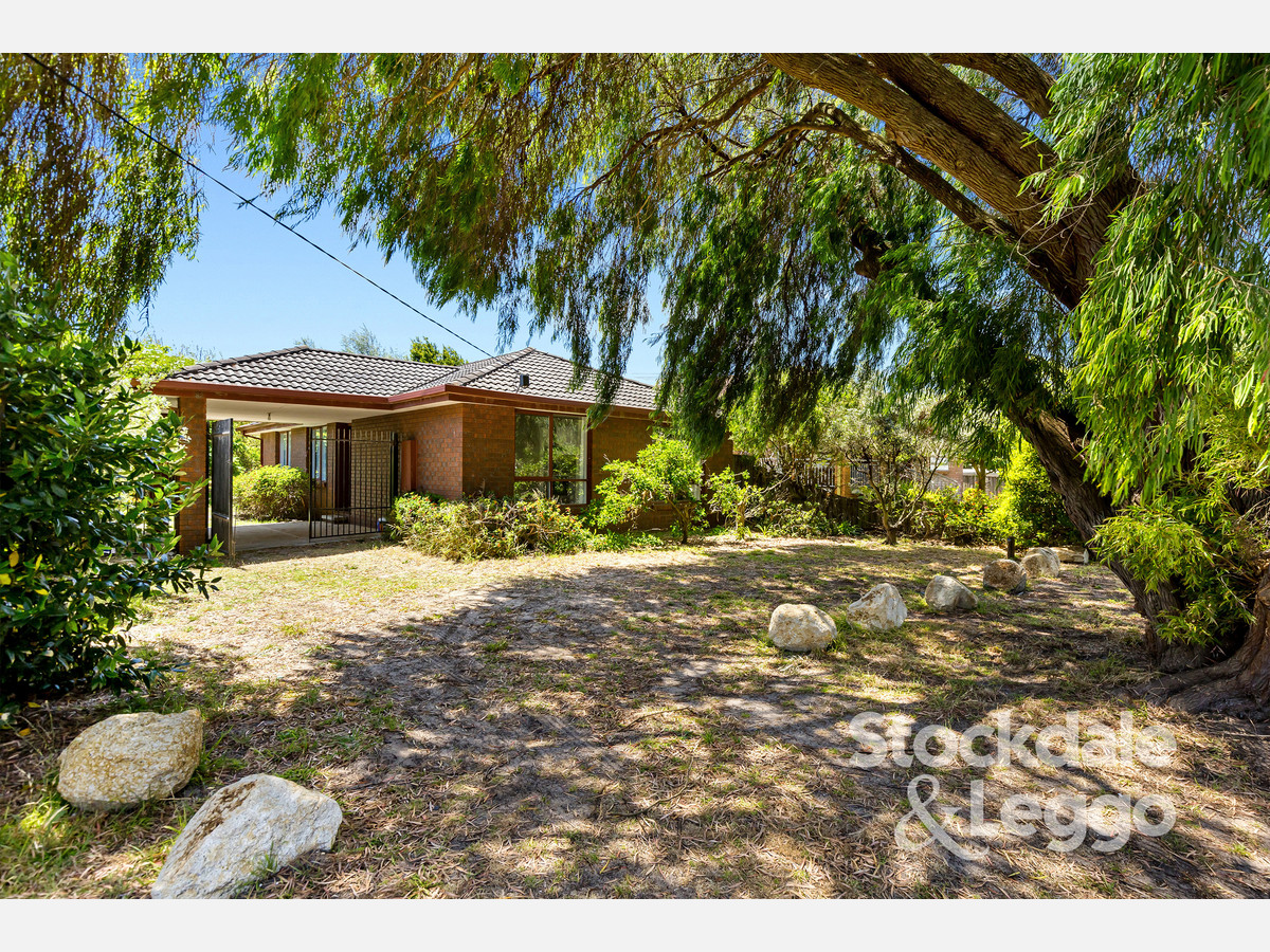 82 Russell Street, Tootgarook VIC 3941, Tootgarook - Thumbnail 2