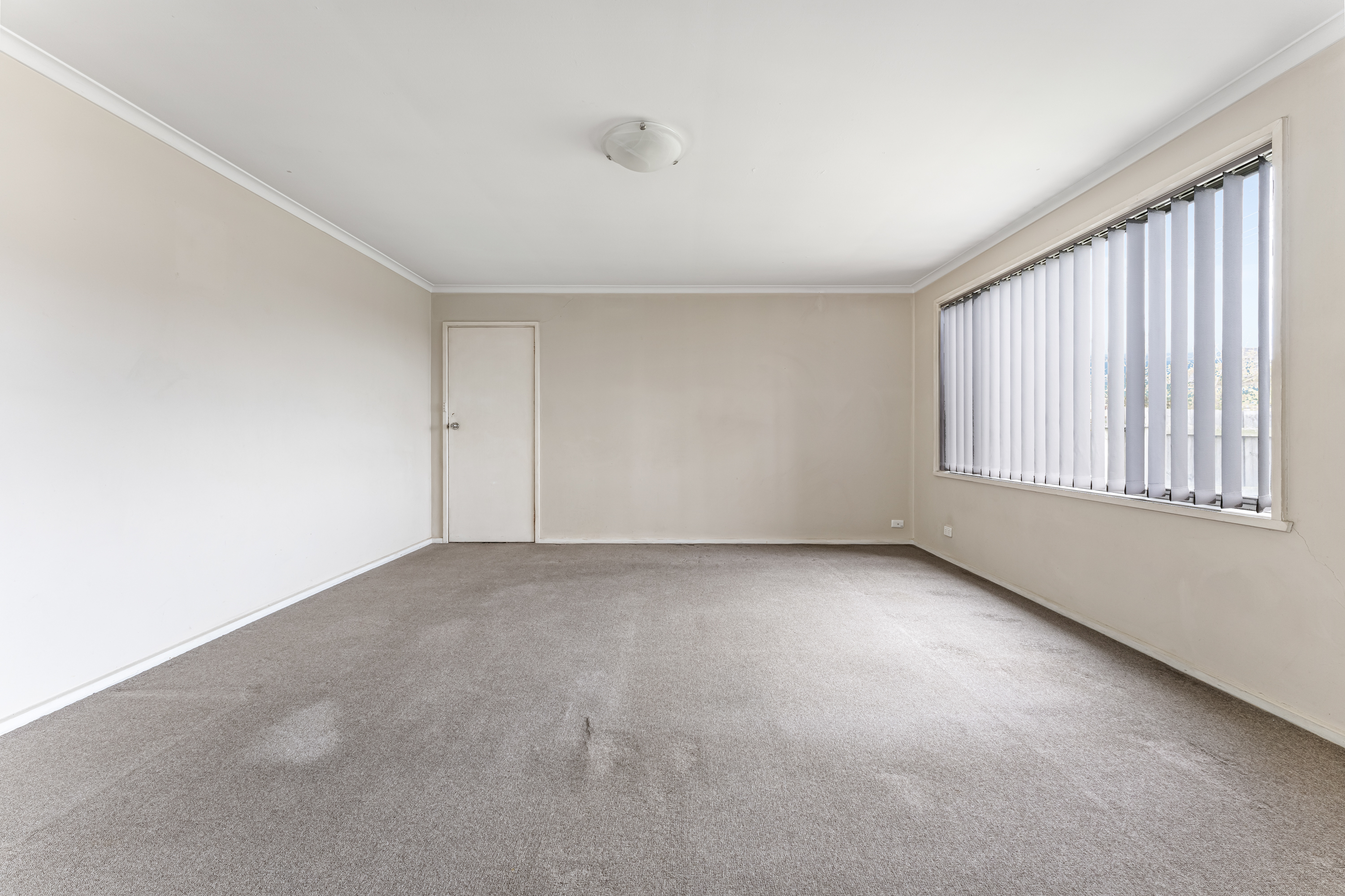 1/5 Carroll Avenue, Dandenong VIC, Dandenong - Thumbnail 2