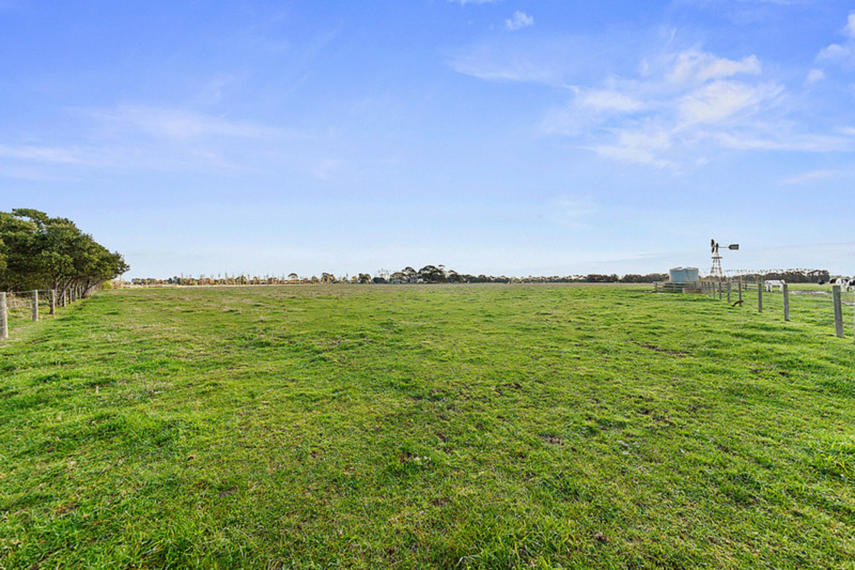 205 Hall Road, Yannathan VIC 3981, Yannathan - Thumbnail 5