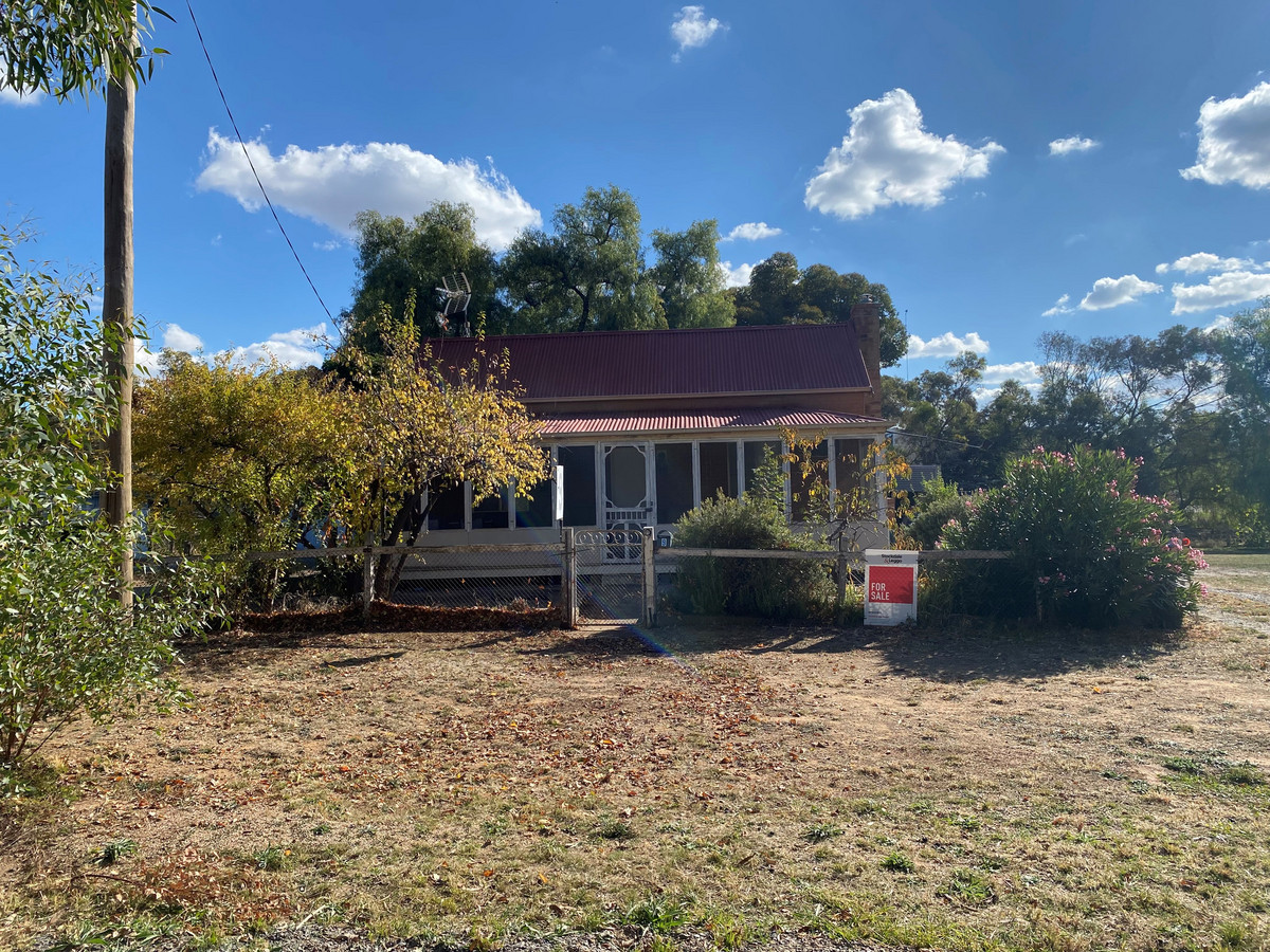 9 St Arnaud Road, Wedderburn VIC 3518, Wedderburn - Thumbnail 2