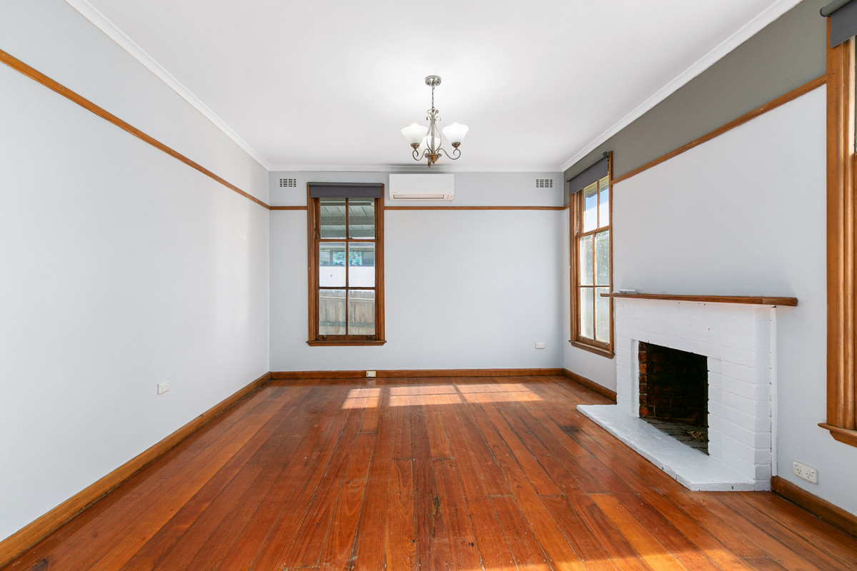 16 Livingstone Street, Morwell VIC 3840, Morwell - Thumbnail 4