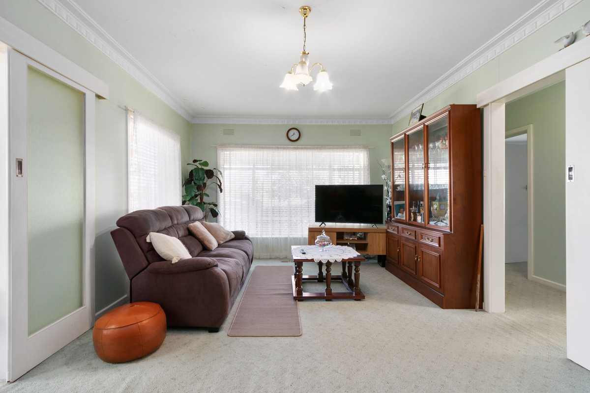 15 Savige Street, Morwell VIC 3840, Morwell - Thumbnail 3