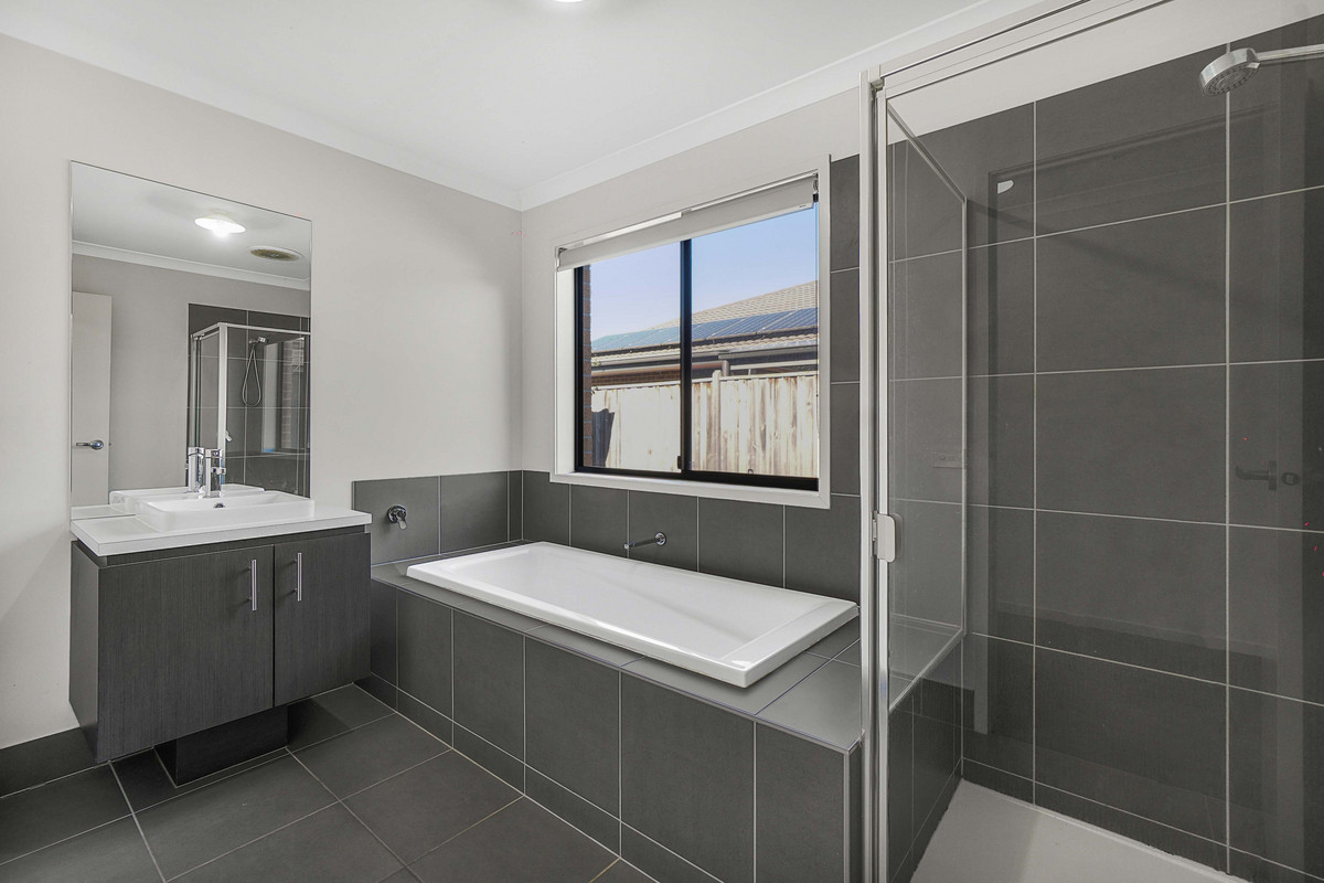 2 Clare Court, Garfield VIC 3814, Garfield - Thumbnail 8