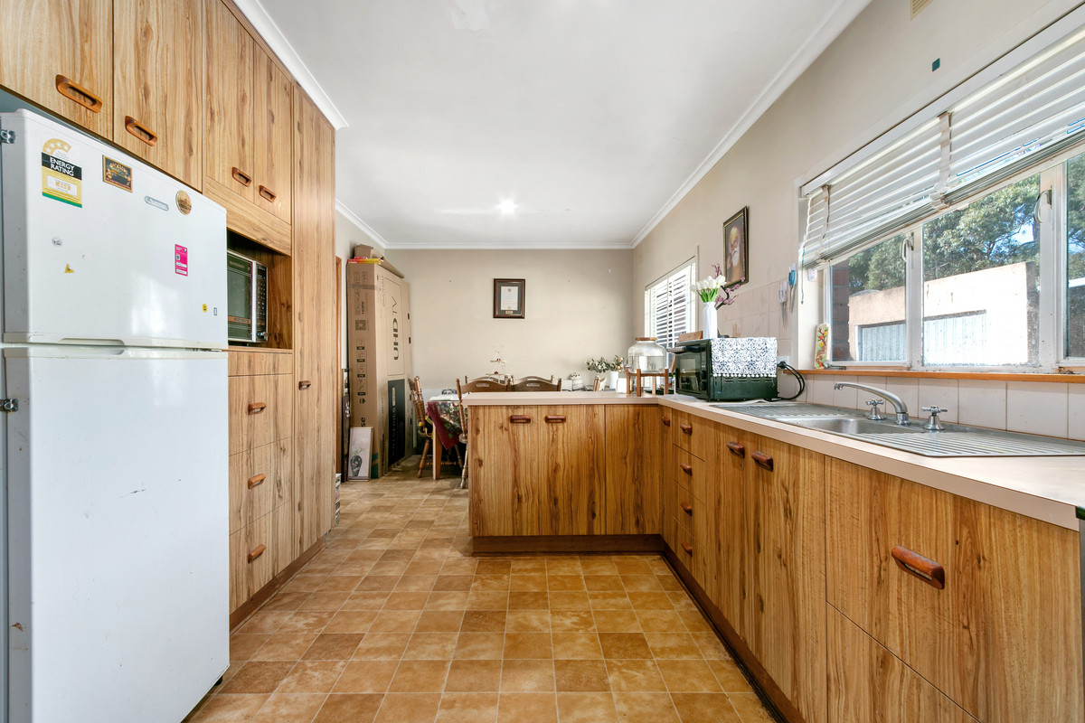 60 Wallace Street, Morwell VIC 3840, Morwell - Thumbnail 4
