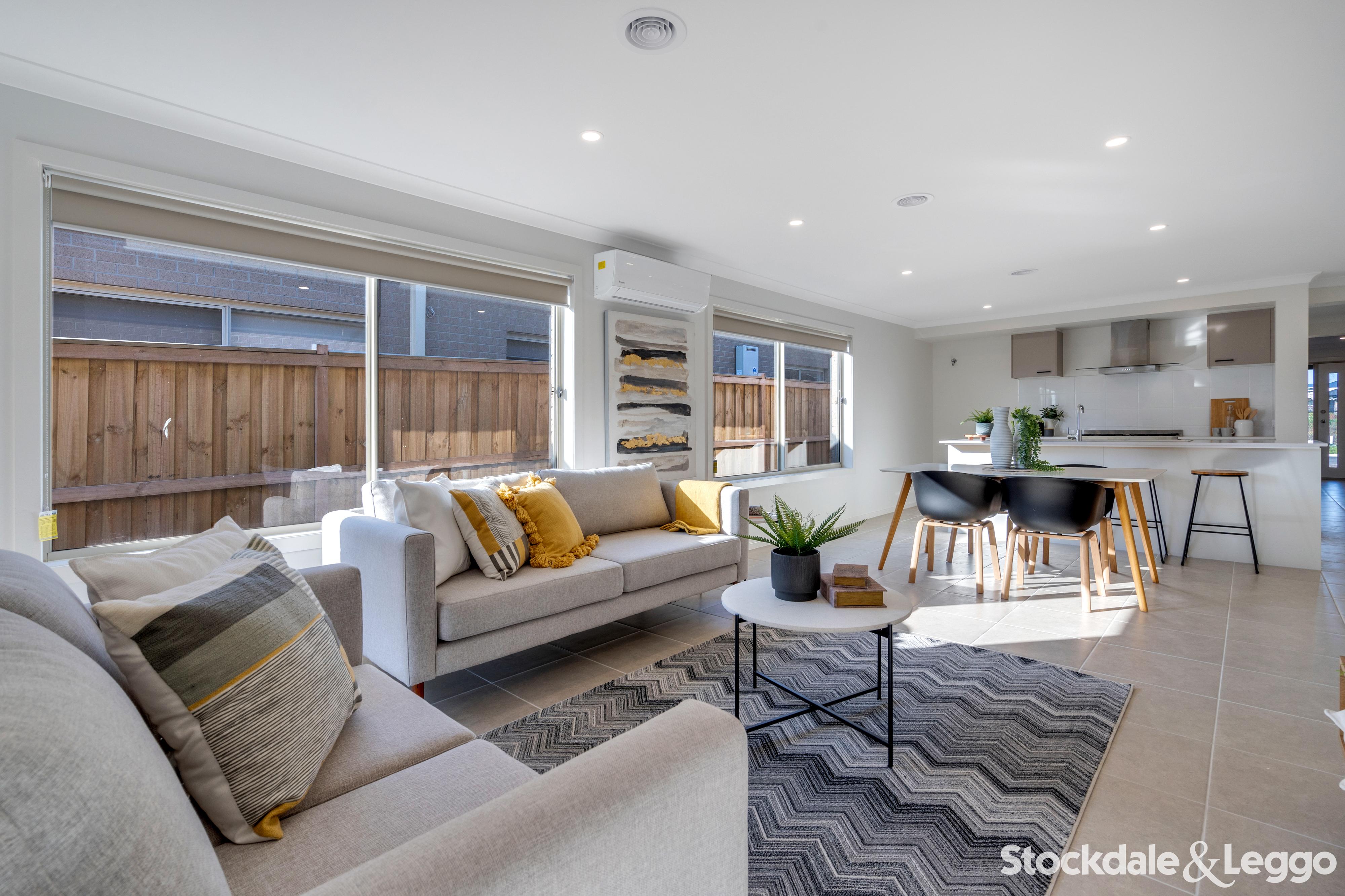 39 Saric Street, Fraser Rise VIC, Fraser Rise - Thumbnail 2
