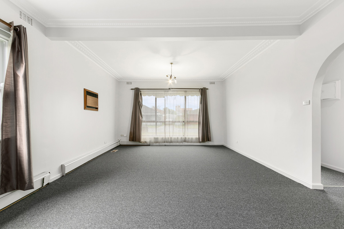38 Hopetoun Avenue, Morwell VIC 3840, Morwell - Thumbnail 2