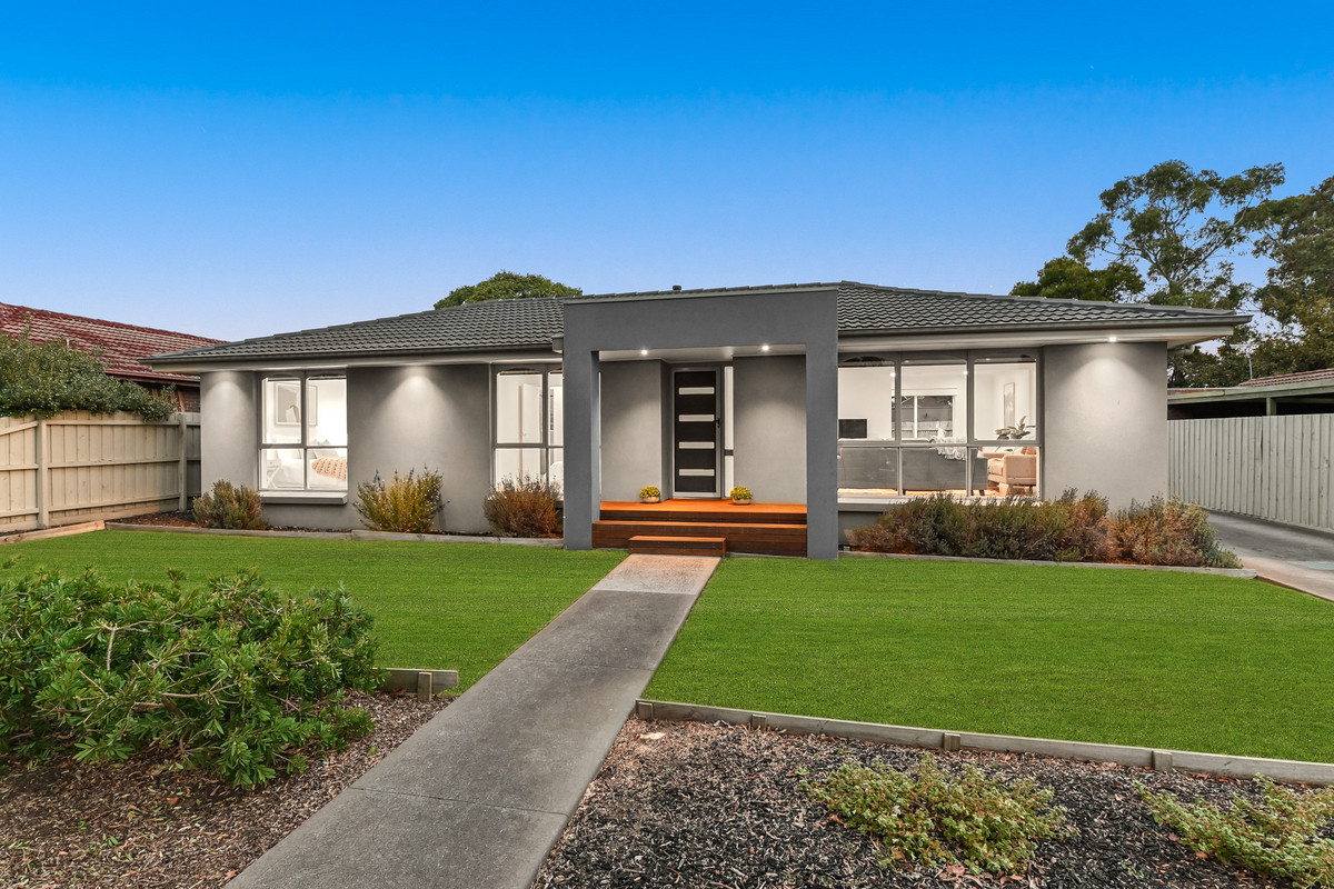 21 Ambleside Crescent, Berwick VIC 3806, Berwick - Thumbnail 2