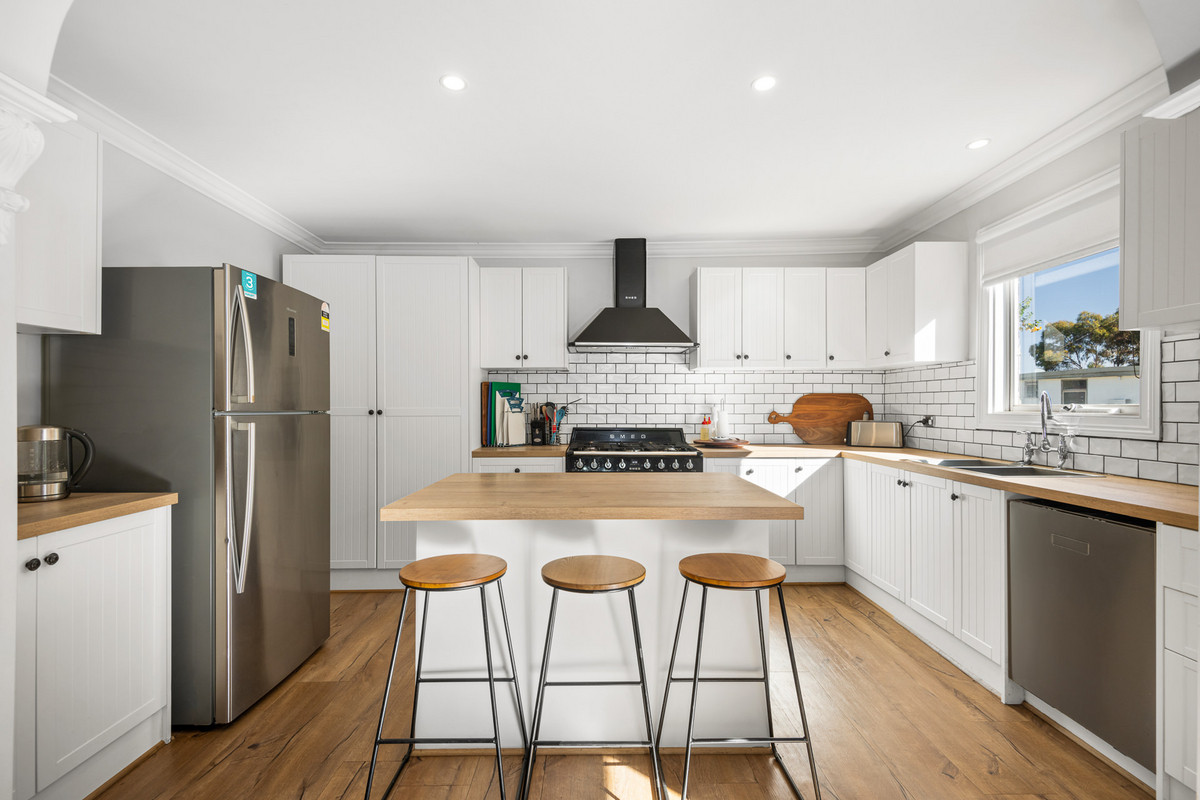 109 Ferrars Street, ROKEWOOD VIC 3330, Rokewood - Thumbnail 2